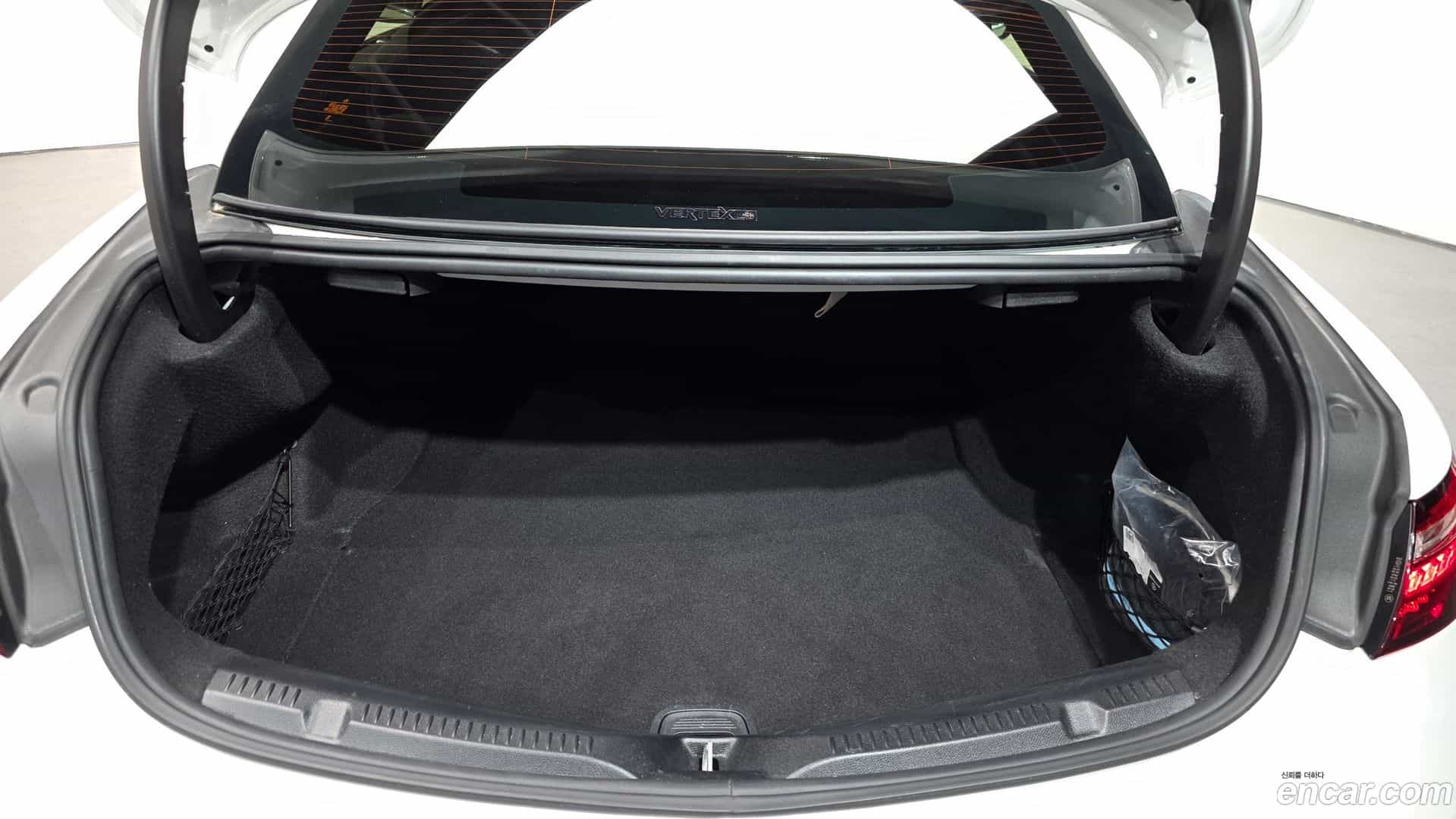 E-Class Mercedes-Benz 2023.11-OPTION-024