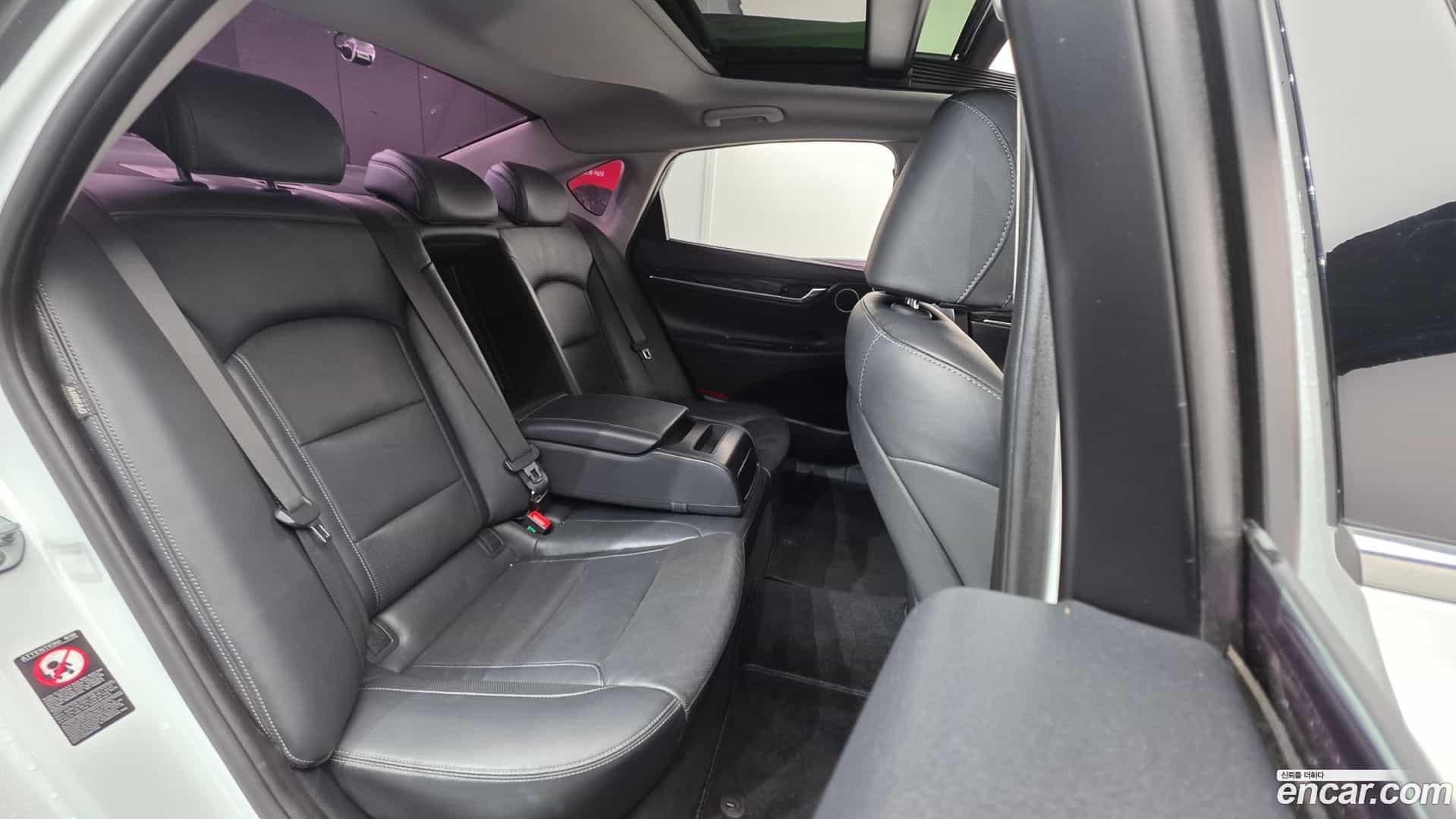 Grandeur Hyundai 2019.0-OPTION-023