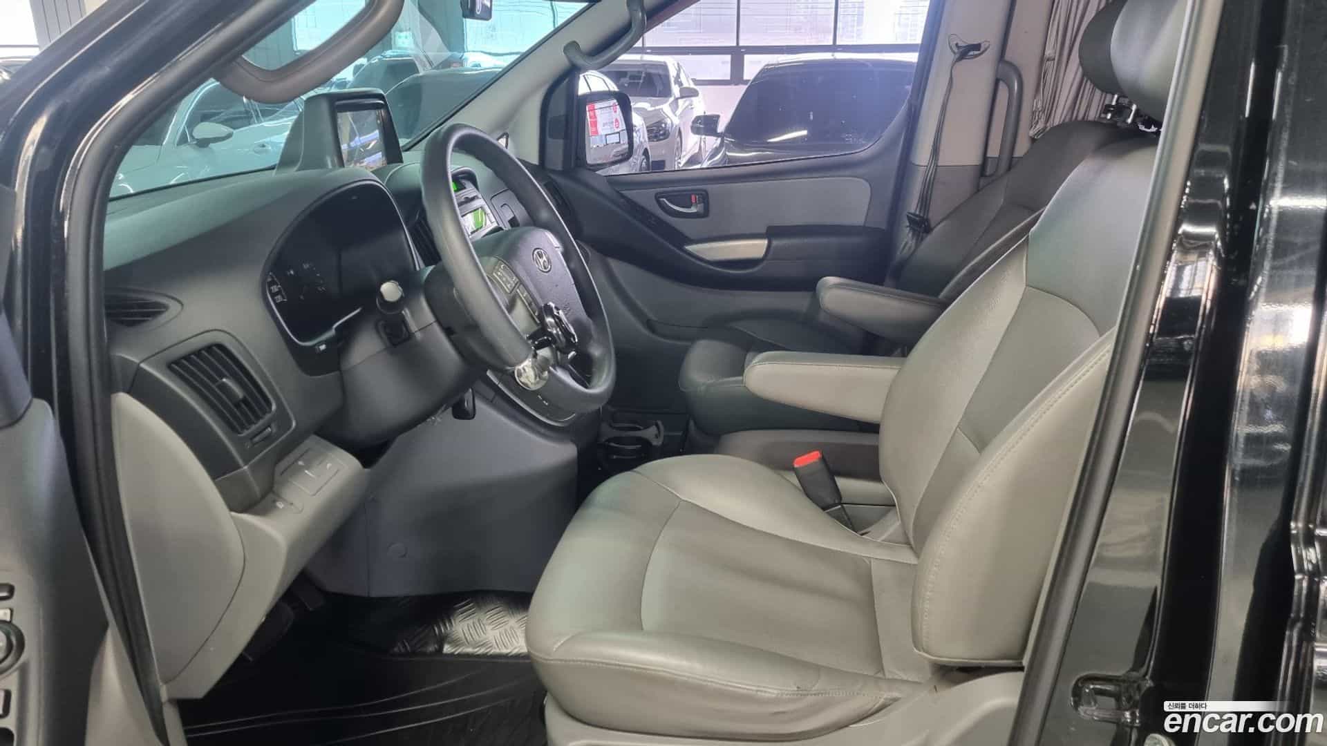 Starex Hyundai 2013.8-INNER-007