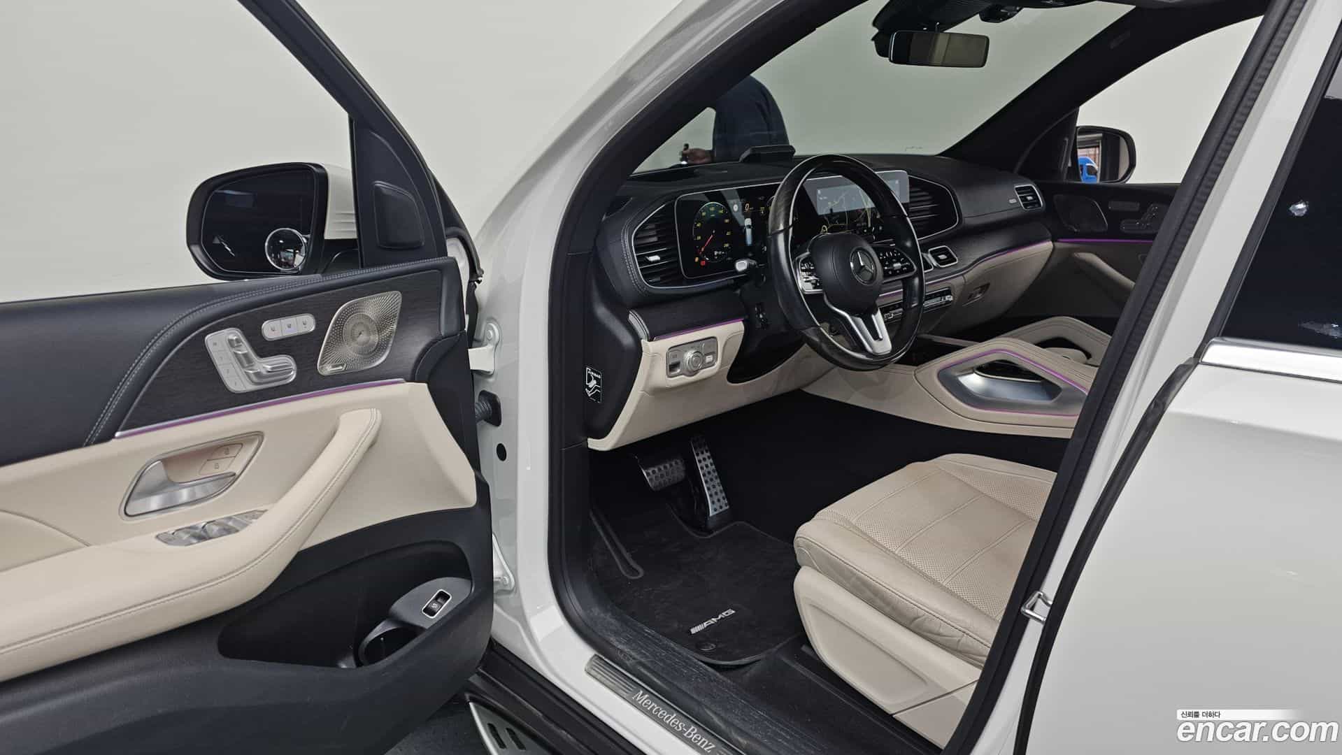 GLS-Class Mercedes-Benz 2022.5-INNER-010