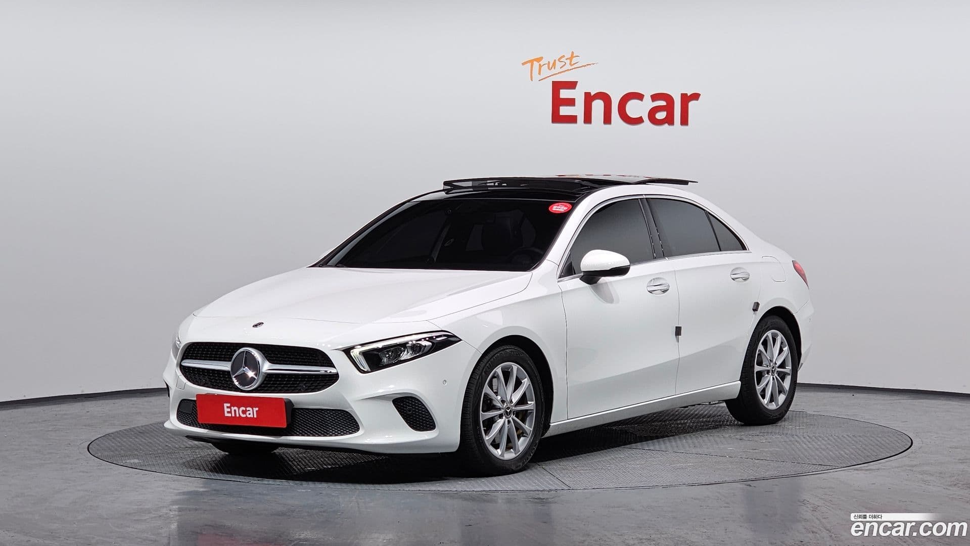 Main__Slider__Photo:A-Class Mercedes-Benz 2020.7-0