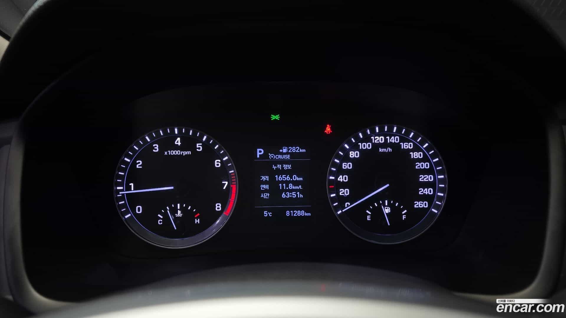 Sonata Hyundai 2019.1-INNER-008