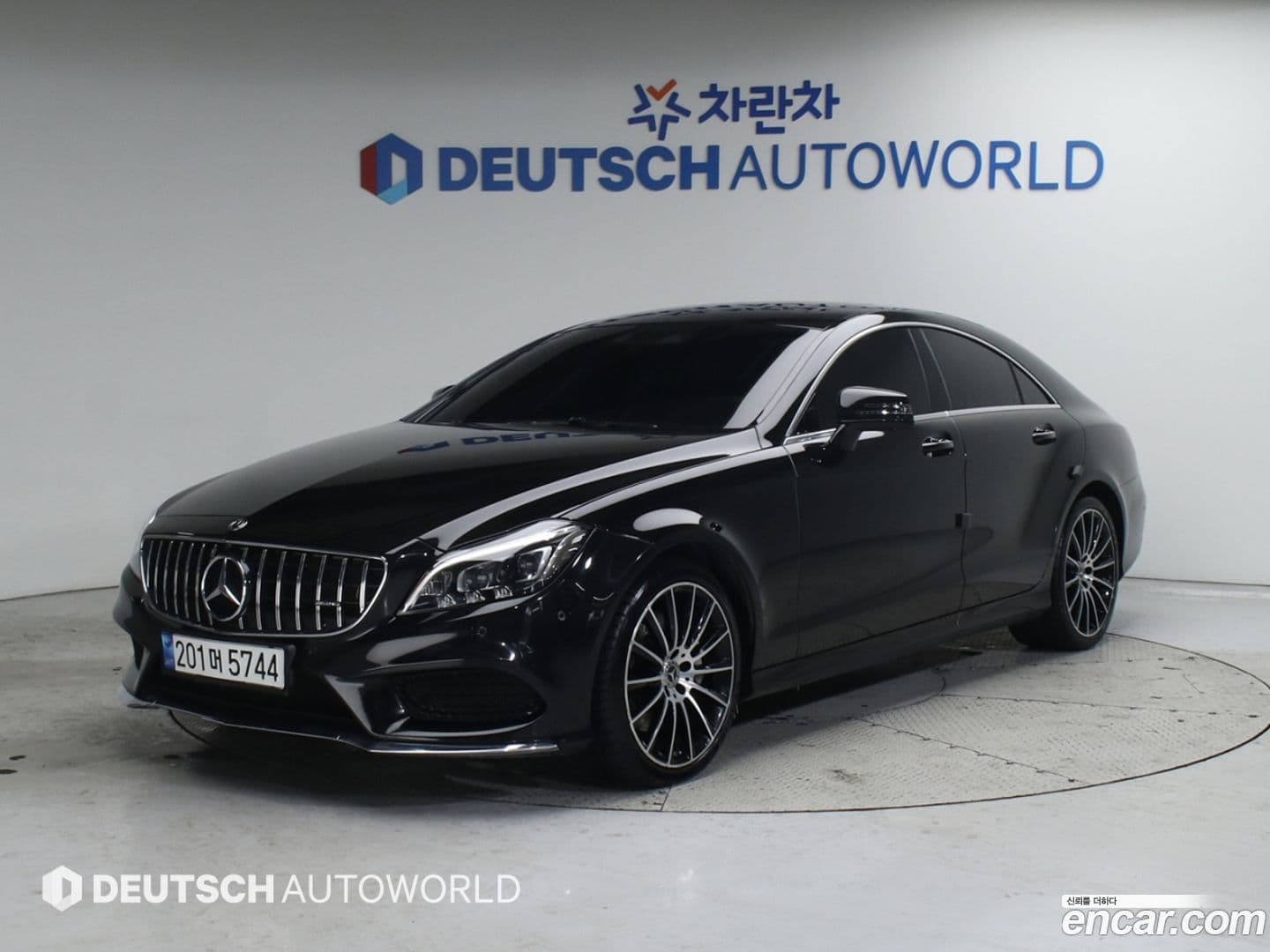 Main__Slider__Photo:CLS-Class Mercedes-Benz 2017.5-0