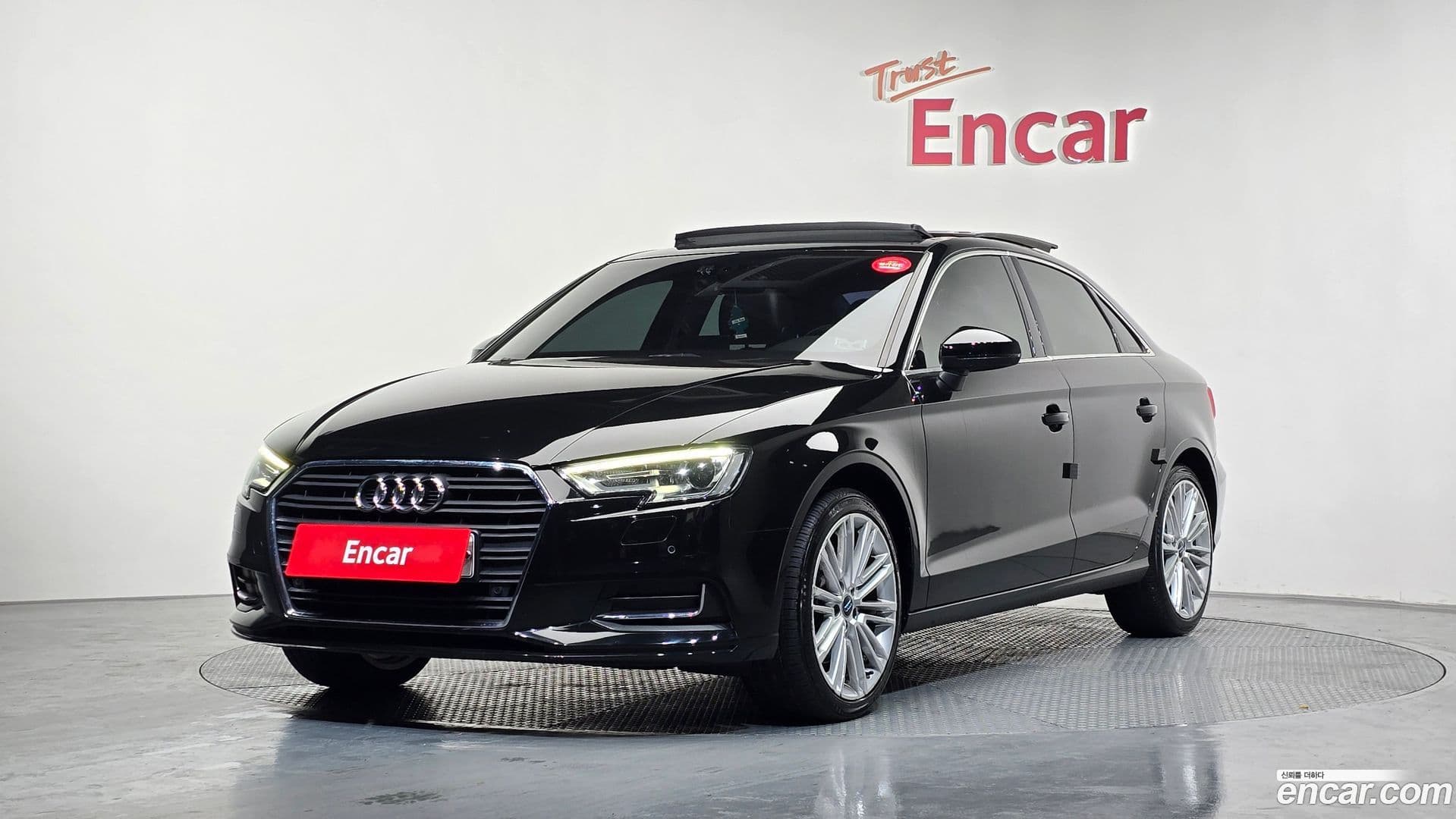 Main__Slider__Photo:A3 Audi 2018.8-0