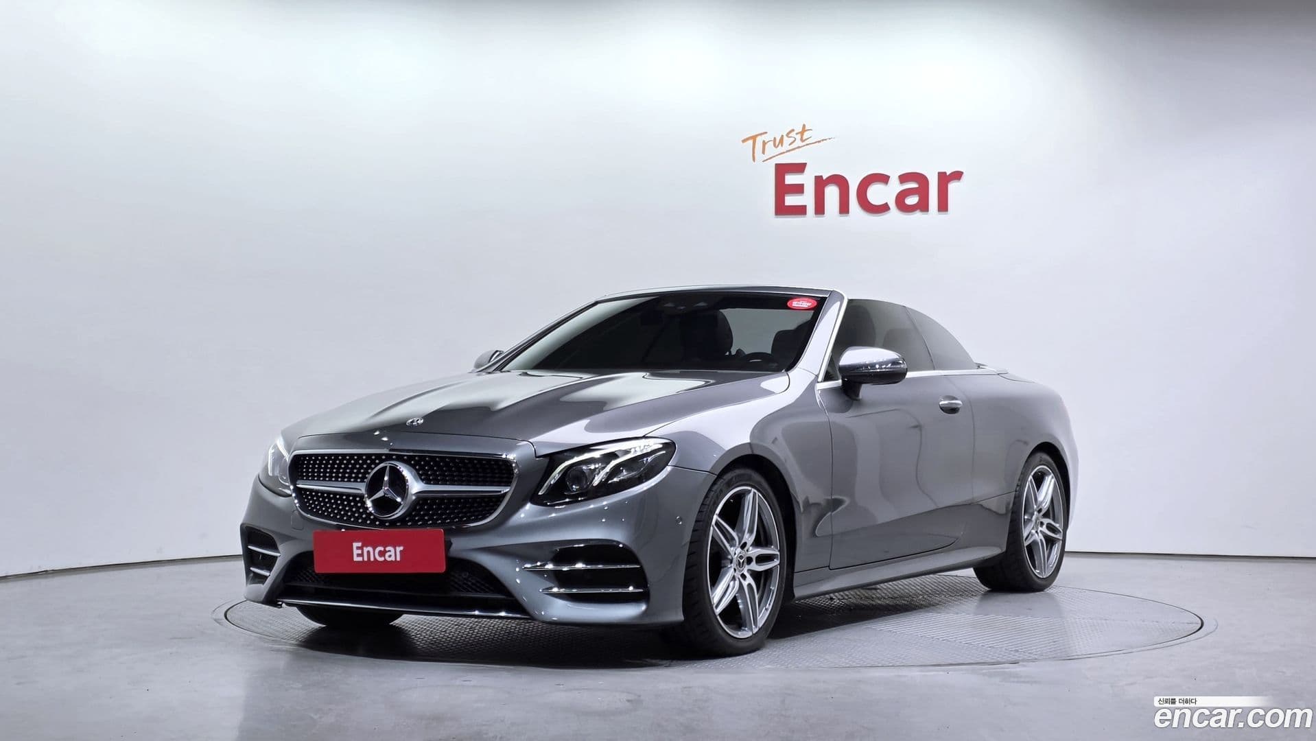 Main__Slider__Photo:E-Class Mercedes-Benz 2018.11-0
