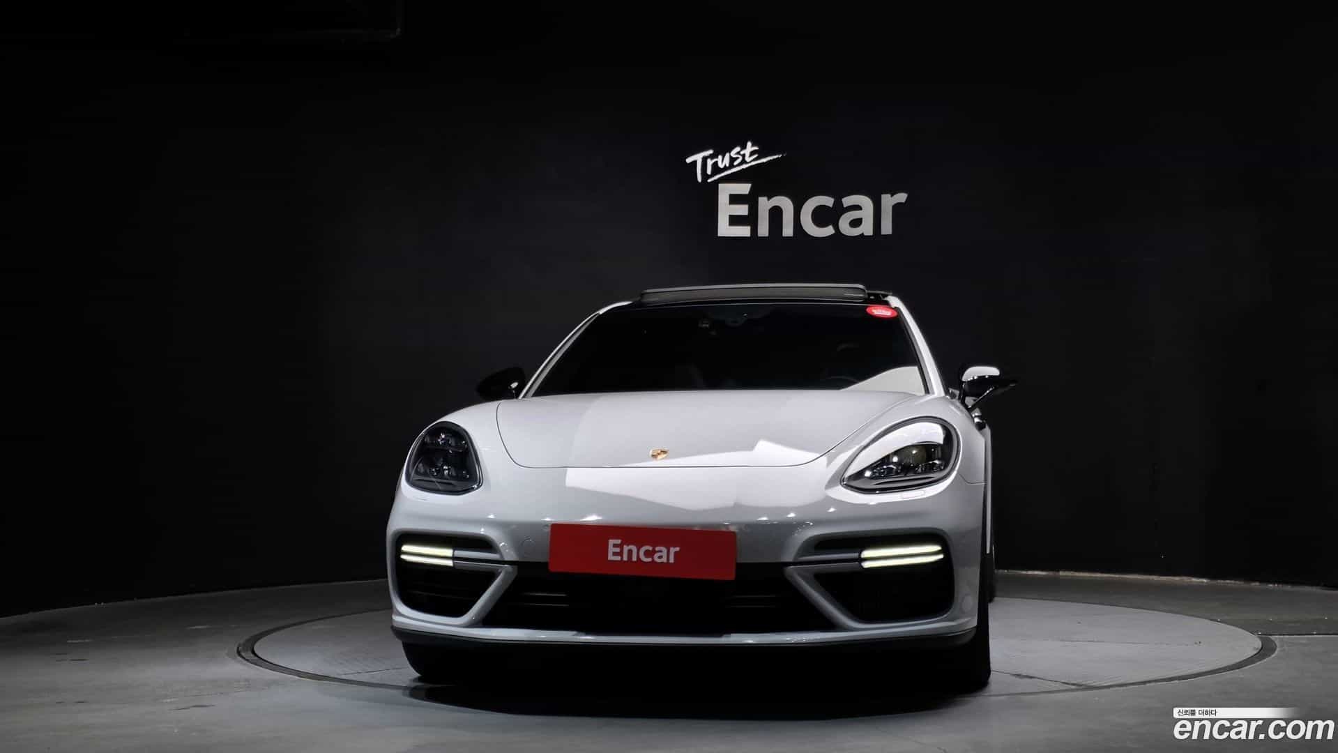 Panamera Porsche 2018.3-OUTER-003