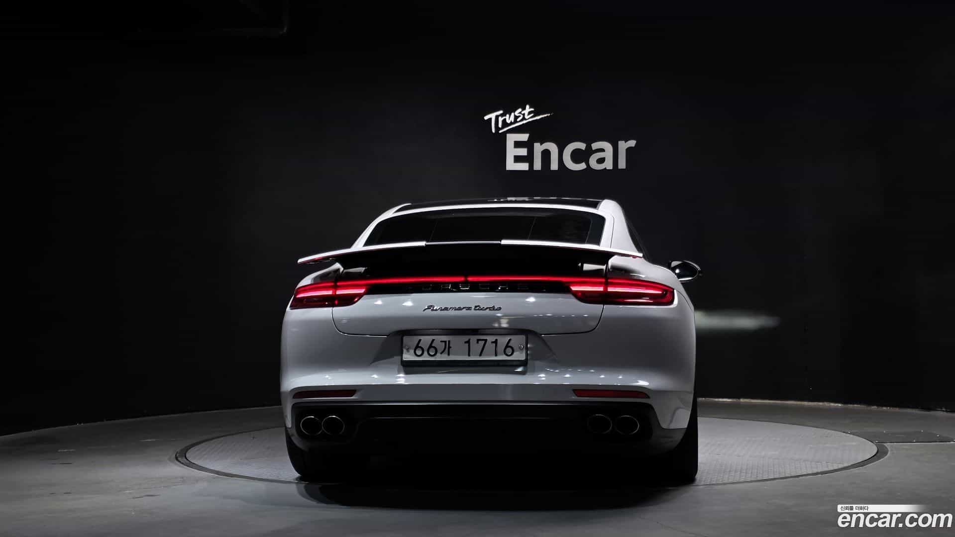 Panamera Porsche 2018.3-OUTER-004