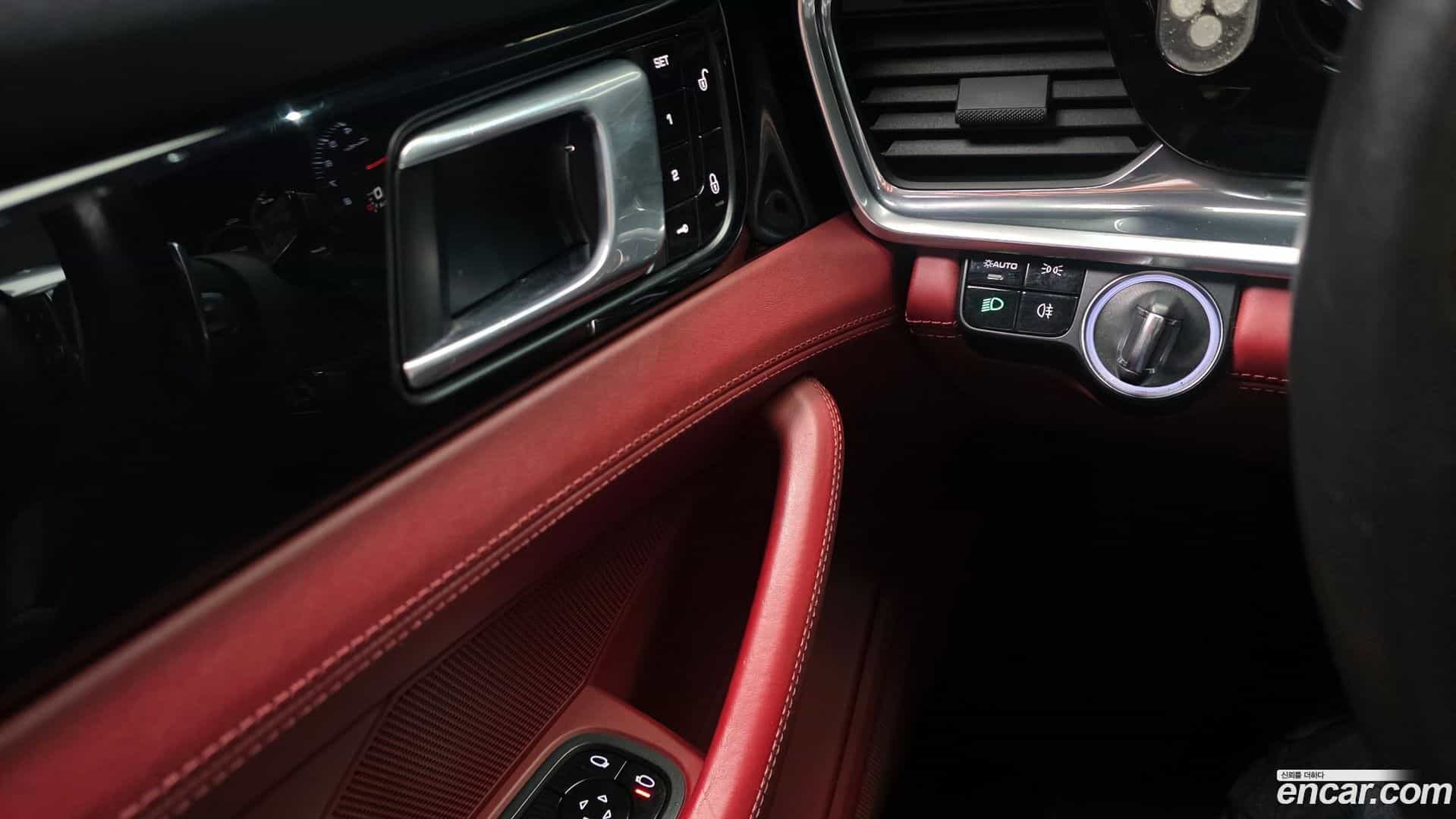Panamera Porsche 2018.3-OPTION-021