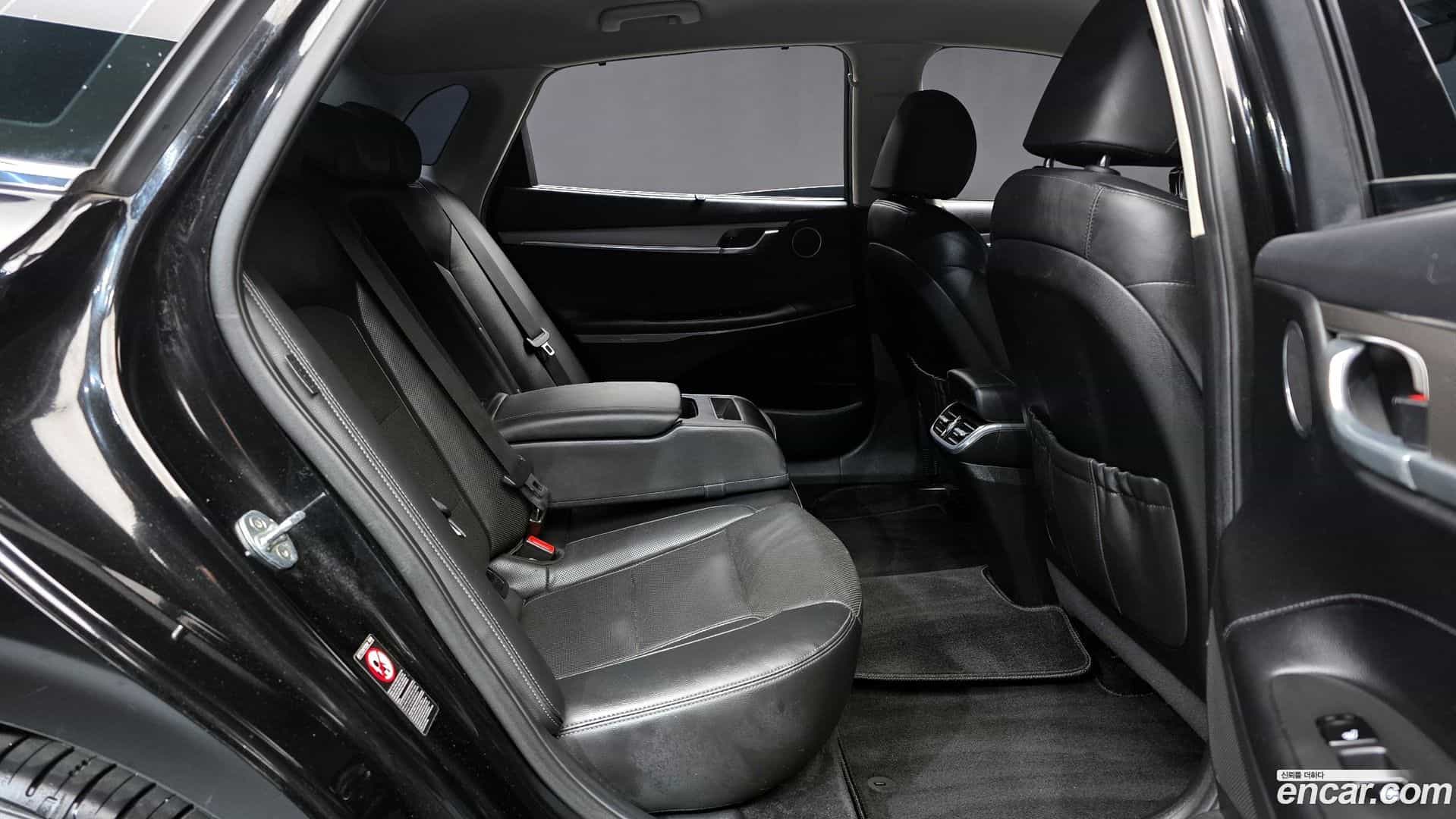 Grandeur Hyundai 2021.6-OPTION-016