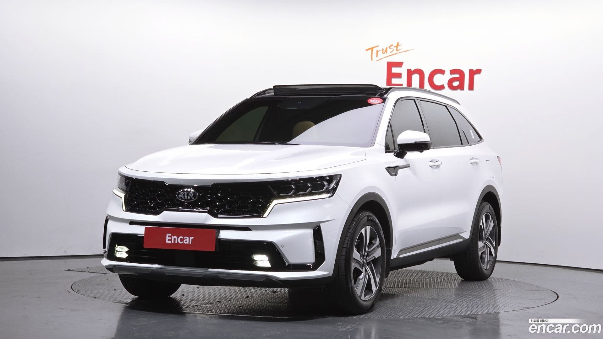 Main__Slider__Photo:Sorento Kia 2021.2-0
