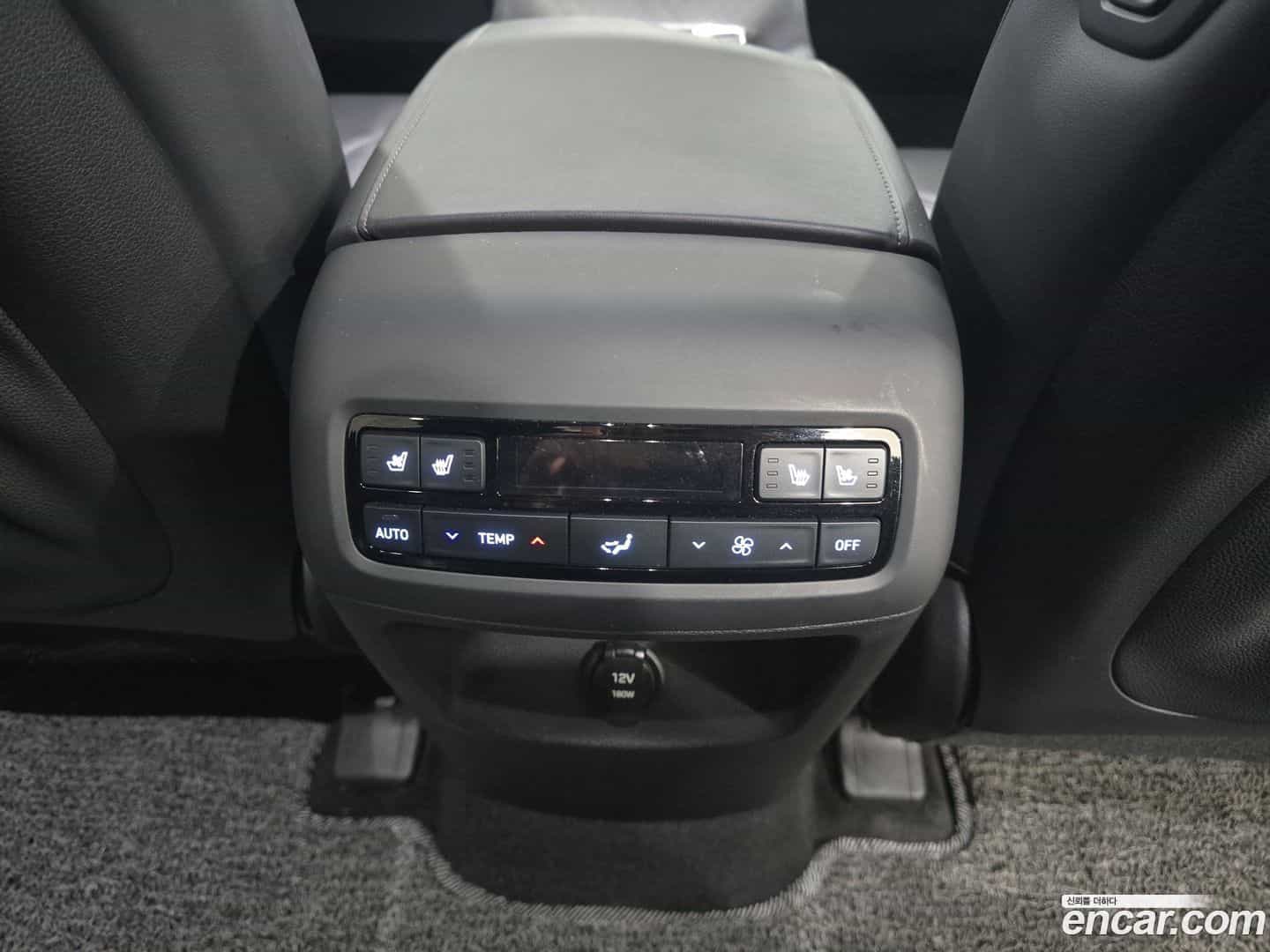 Palisade Hyundai 2023.1-INNER-009