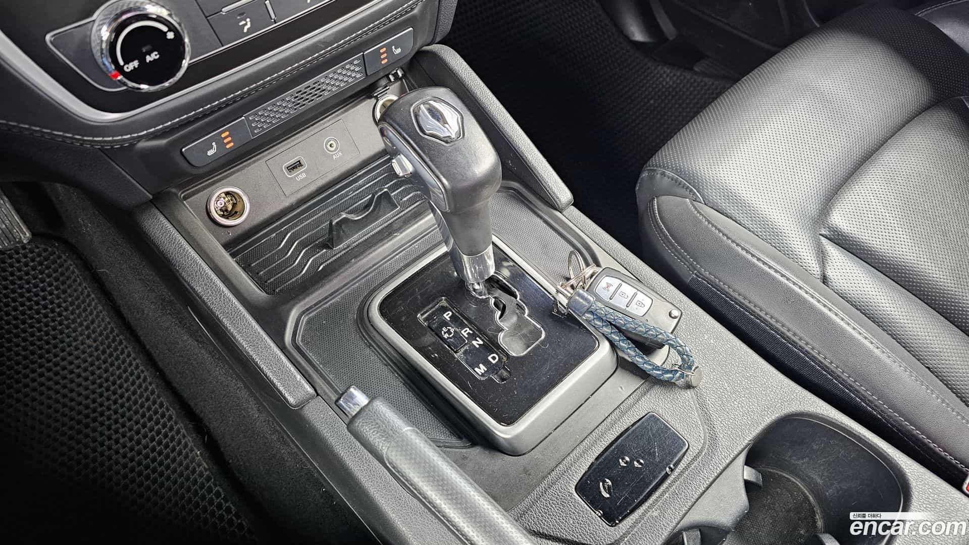 Rexton KG Mobility 2019.2-INNER-009