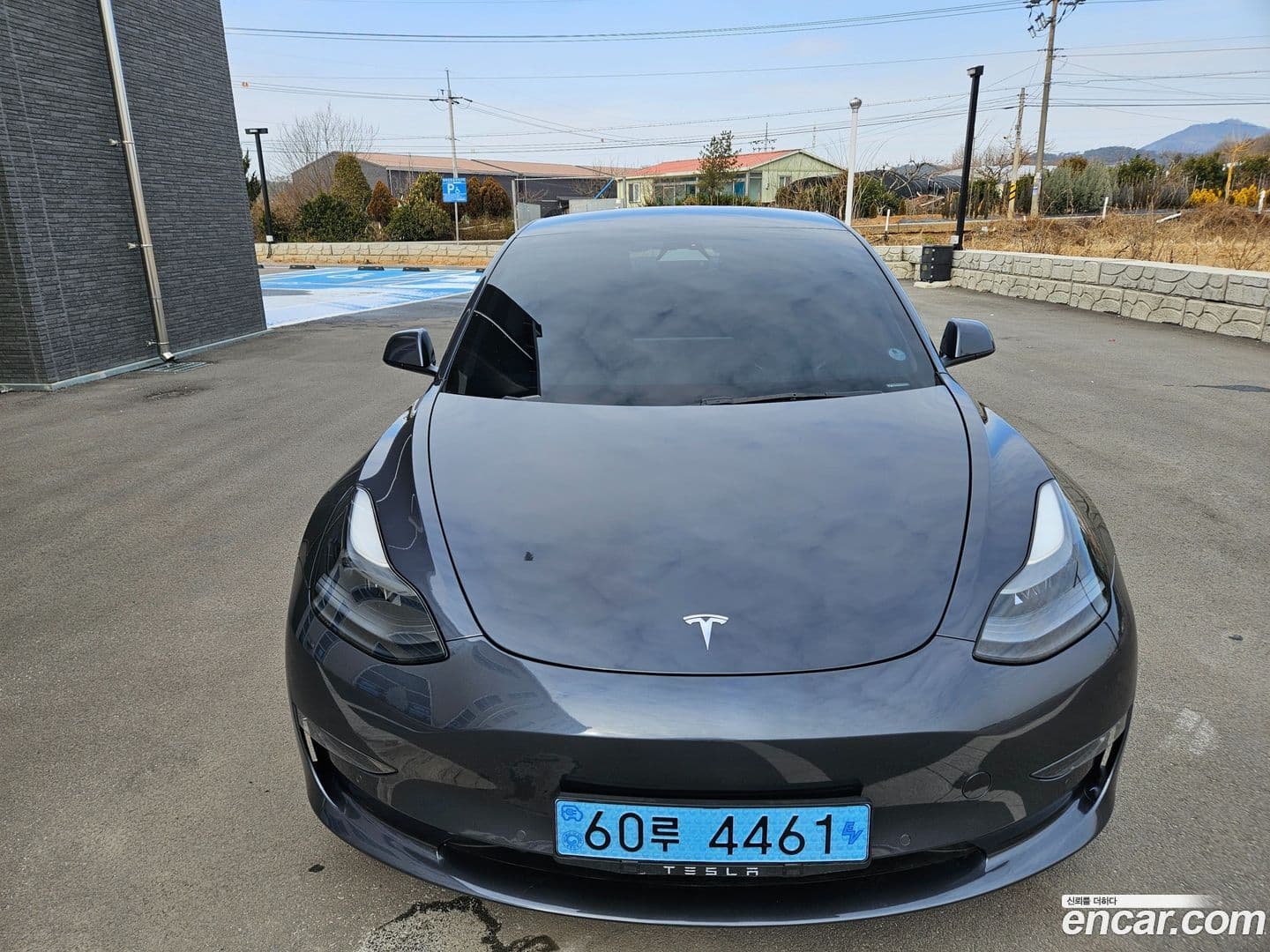 Main__Slider__Photo:Model 3 Tesla 2022.5-0
