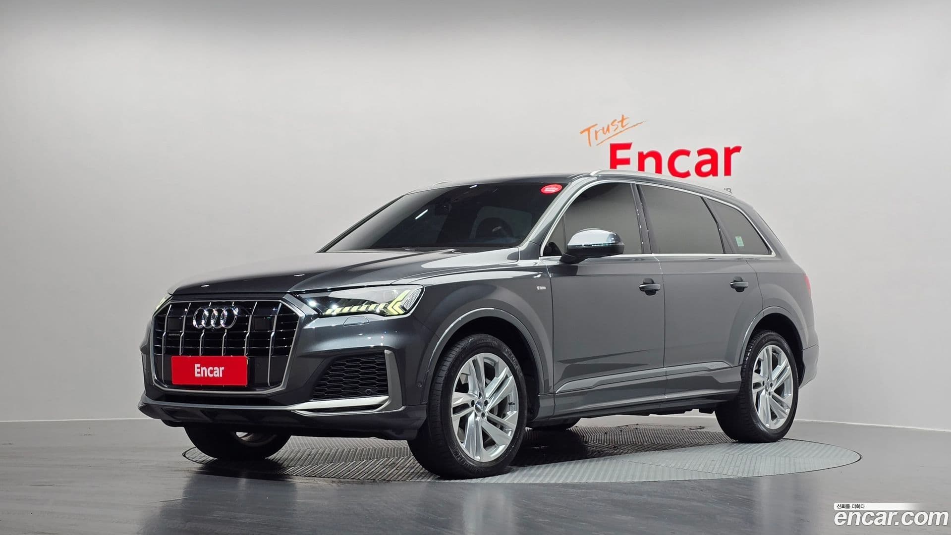 Main__Slider__Photo:Q7 Audi 2021.6-0