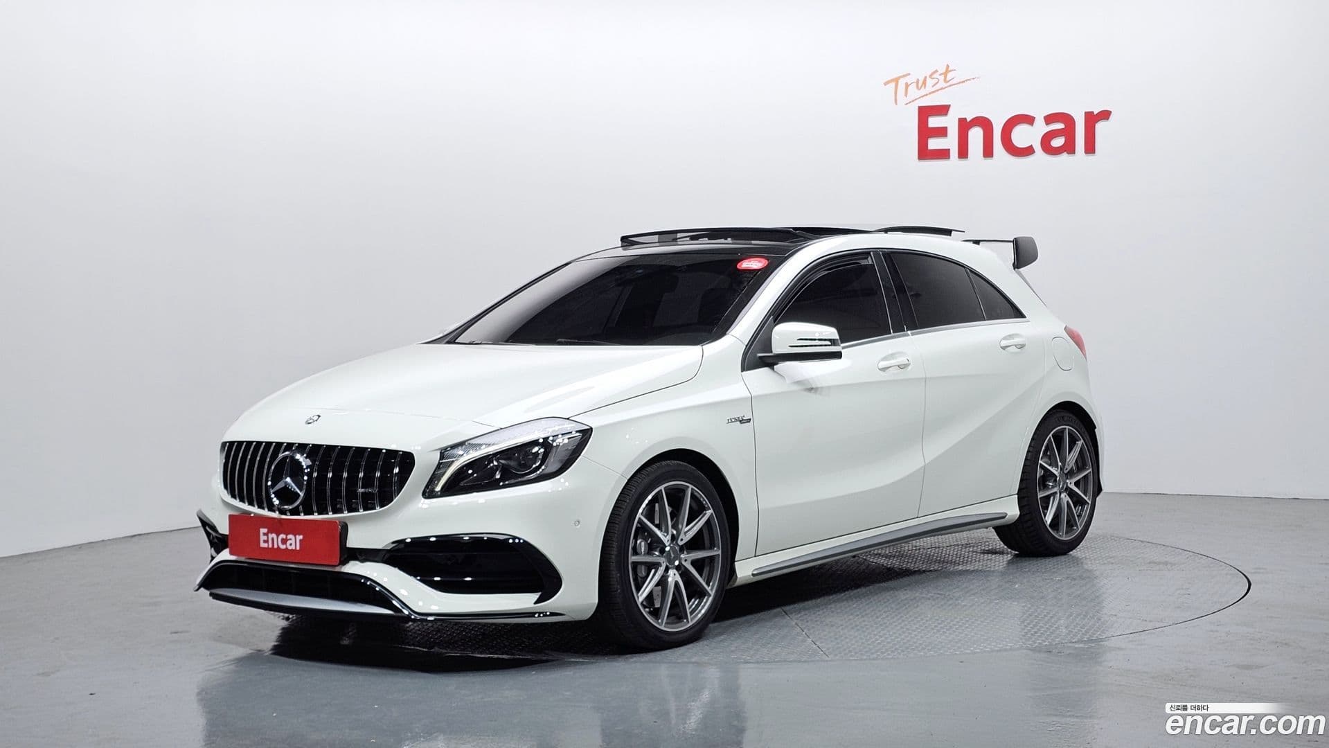 Main__Slider__Photo:A-Class Mercedes-Benz 2016.3-0