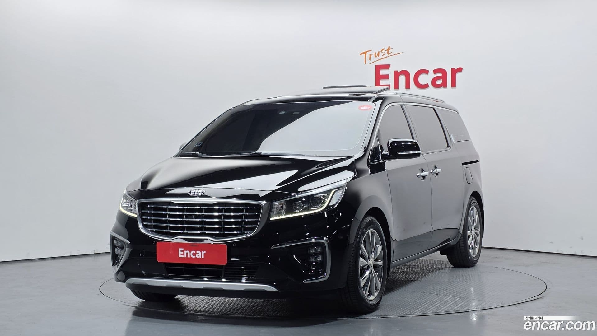 Main__Slider__Photo:Canival Kia 2018.5-0