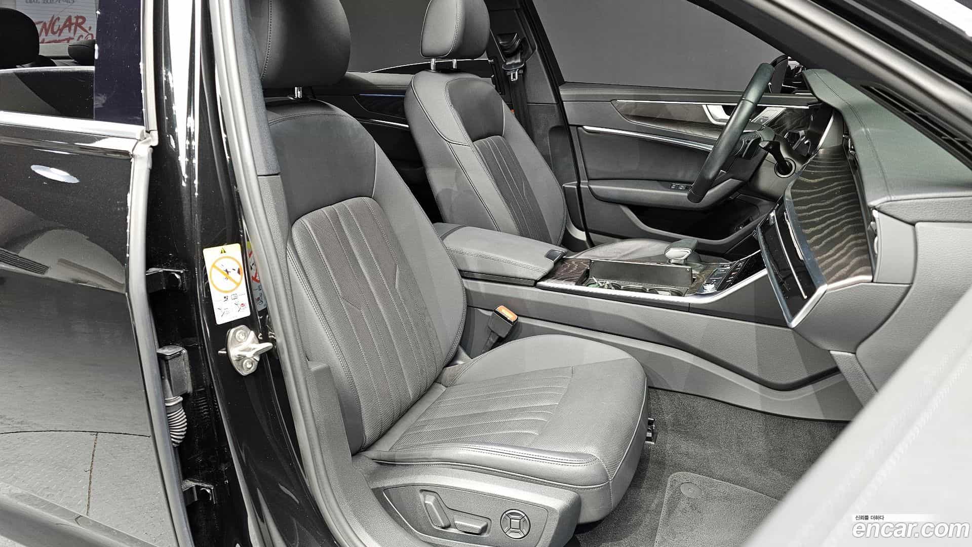 A6 Audi 2021.0-INNER-010