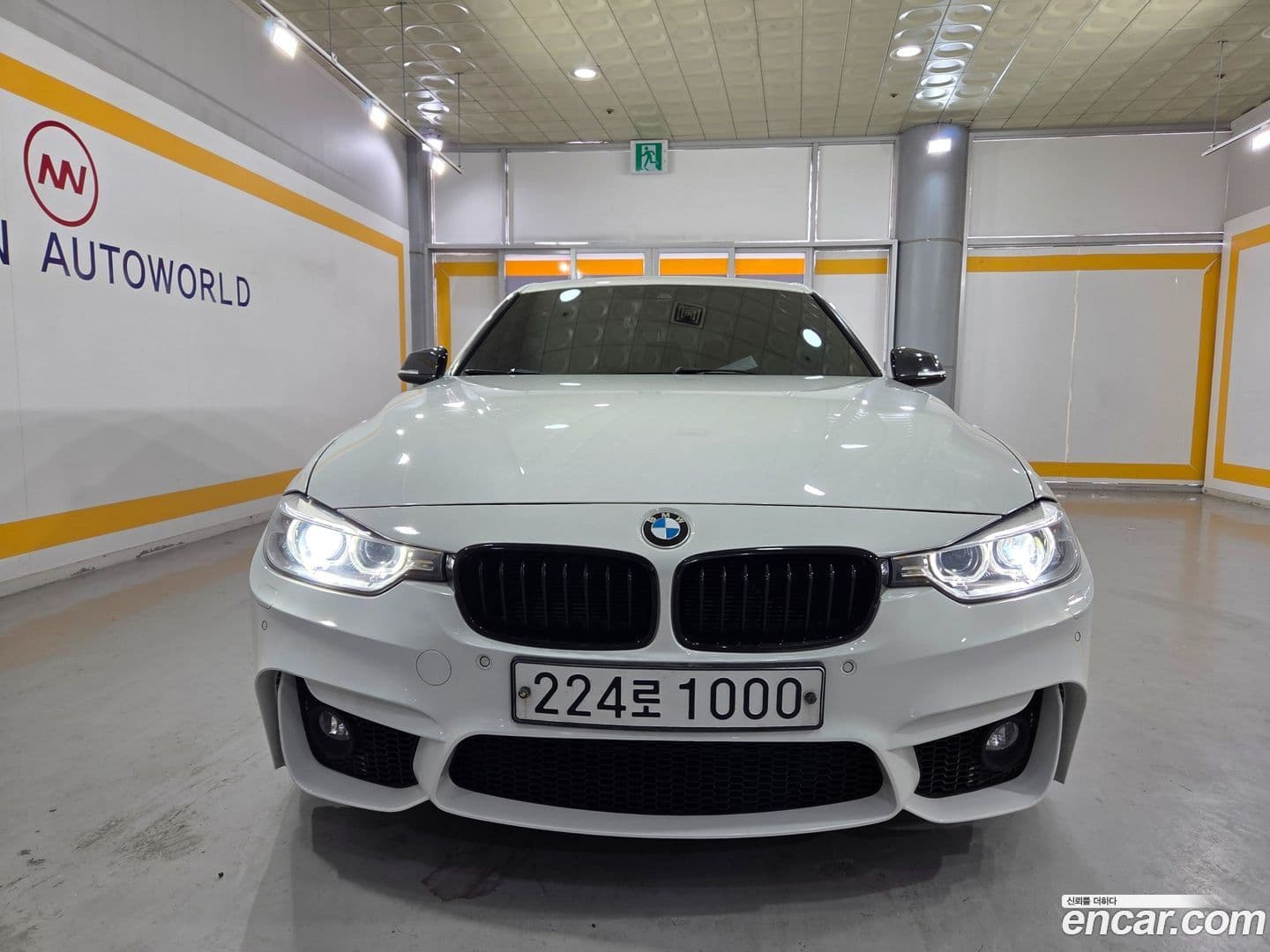 Main__Slider__Photo:3-Series BMW 2015.6-0
