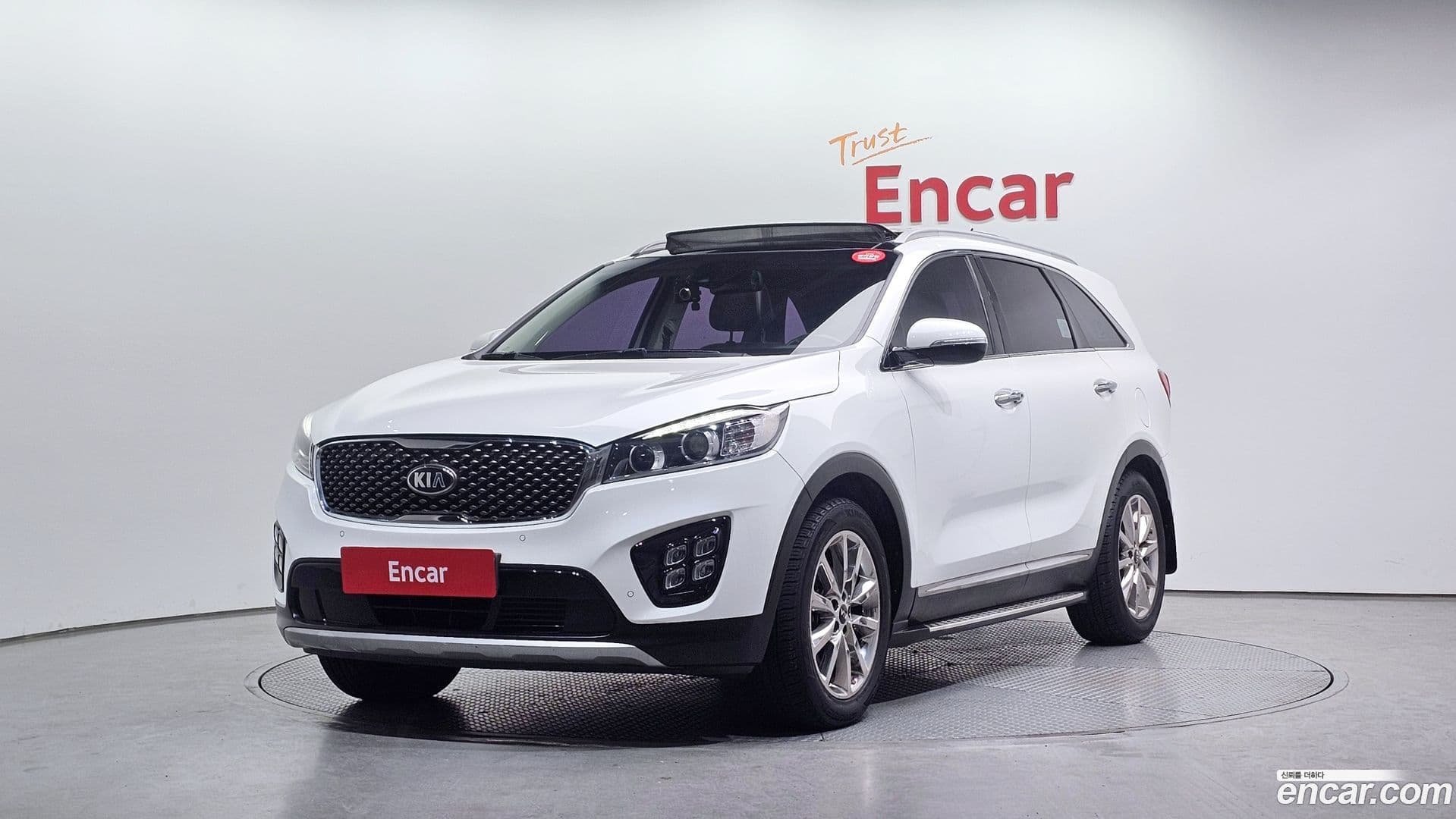 Main__Slider__Photo:Sorento Kia 2016.11-0