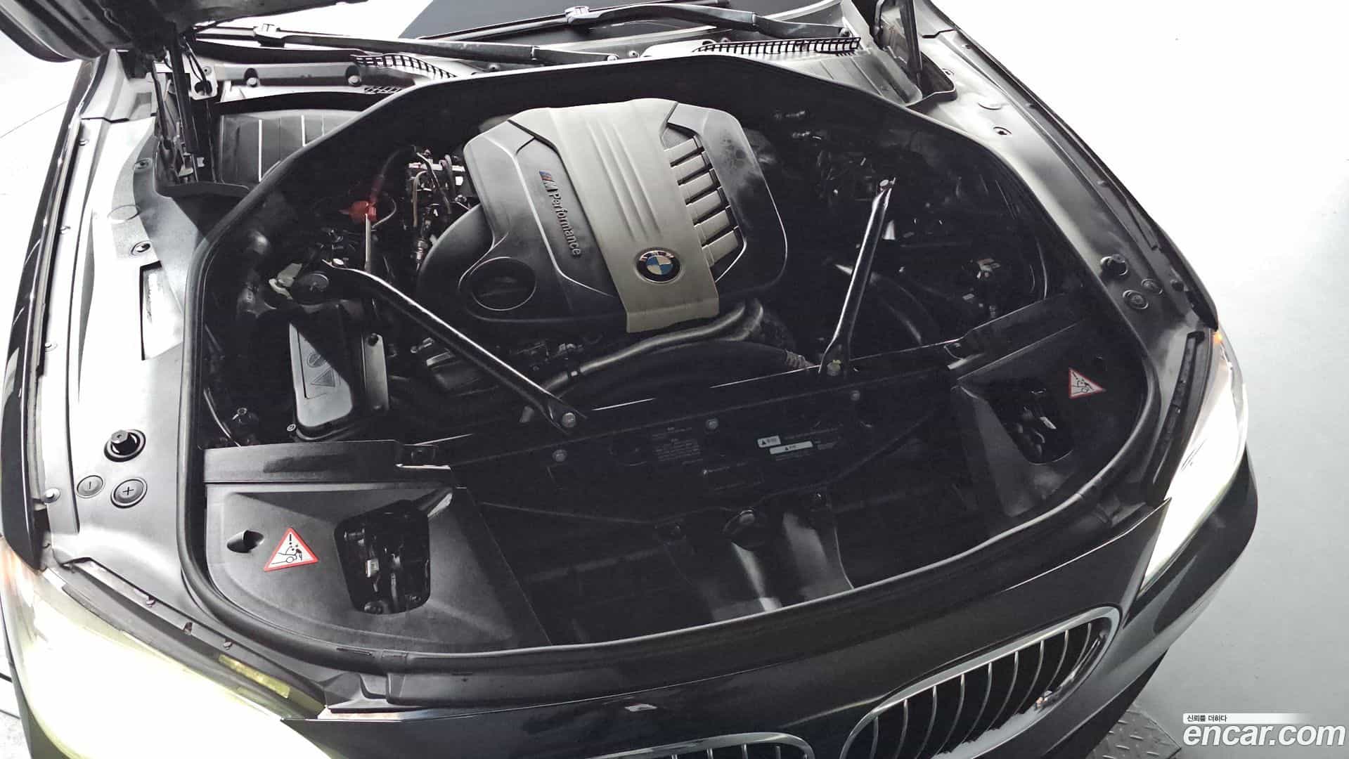 7-Series BMW 2015.8-INNER-006