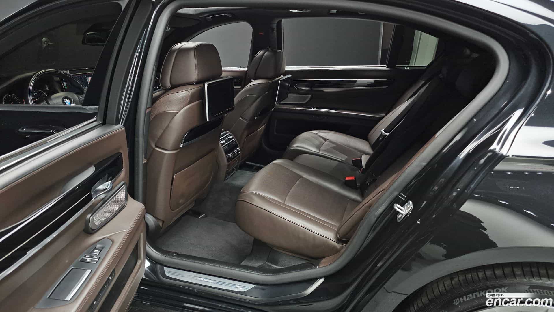 7-Series BMW 2015.8-OPTION-016