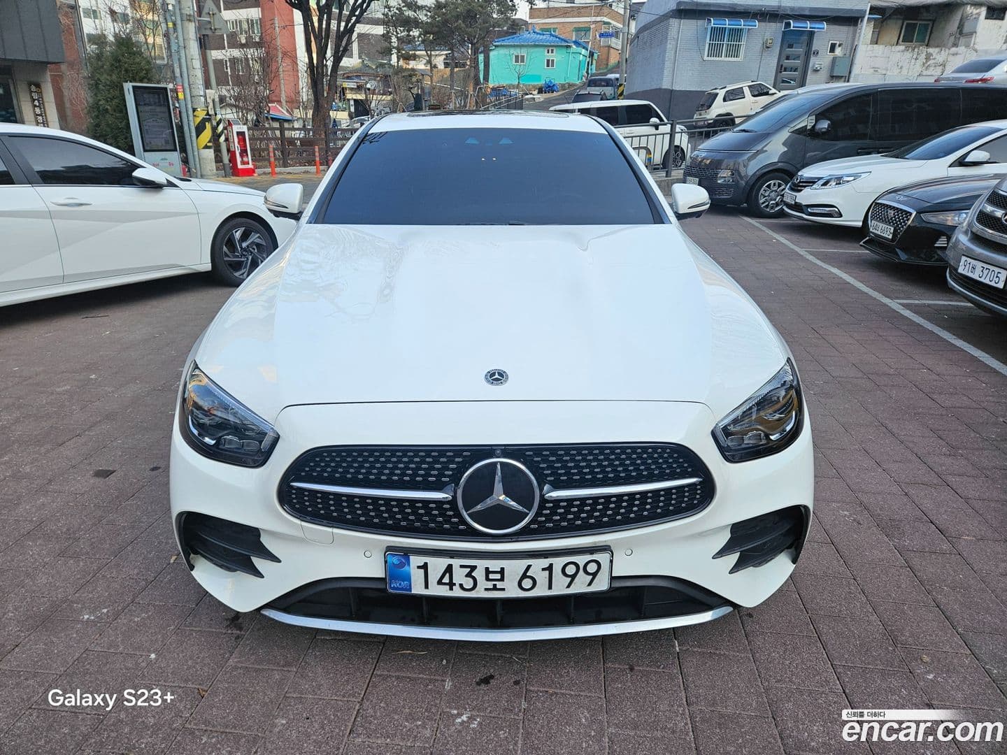 Main__Slider__Photo:E-Class Mercedes-Benz 2020.10-0