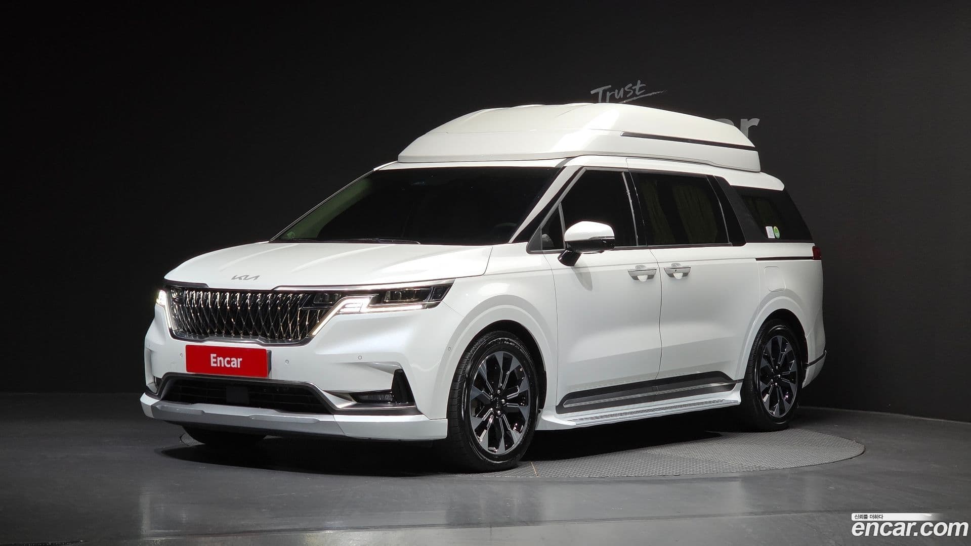 Main__Slider__Photo:Canival Kia 2022.3-0