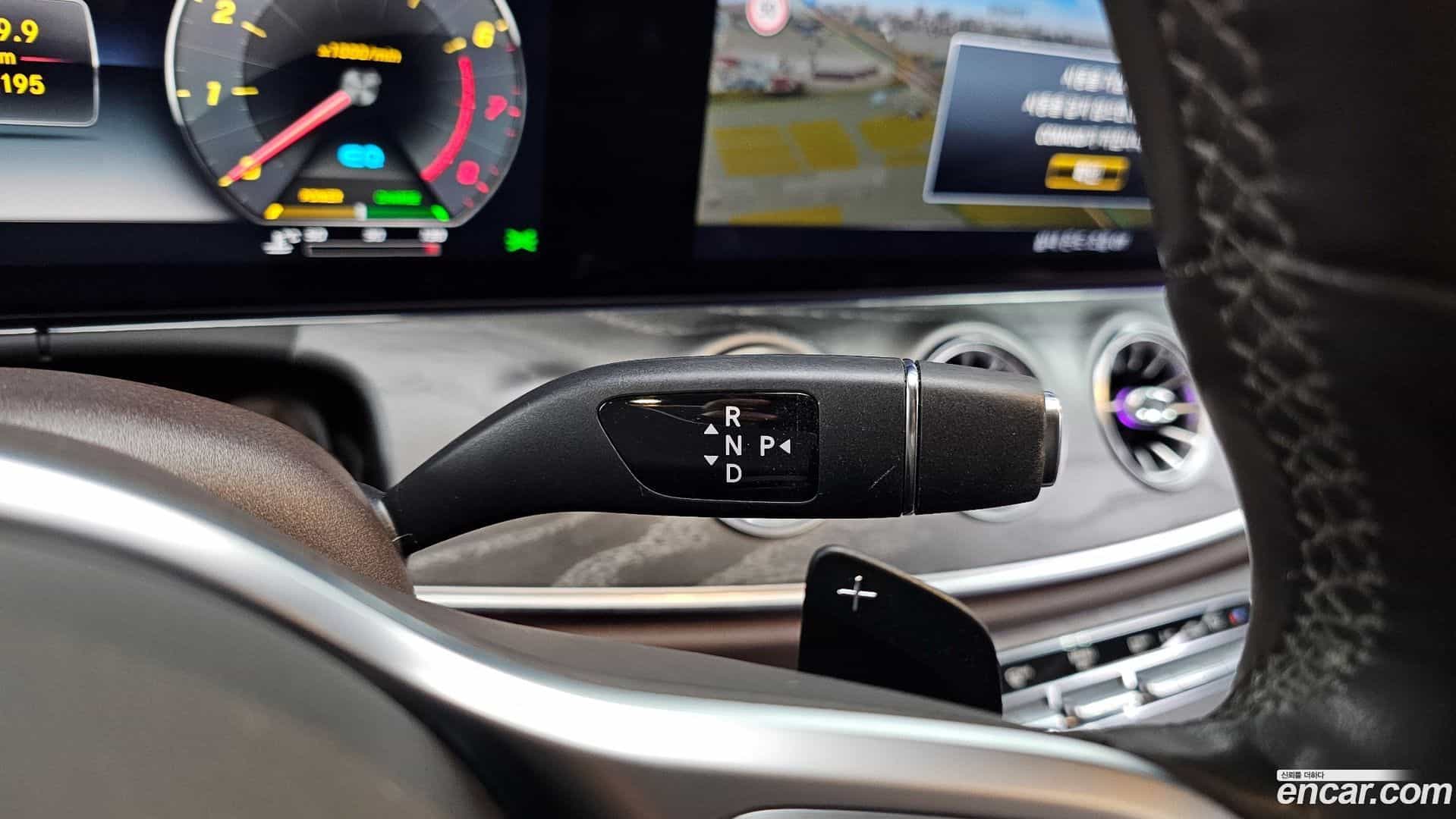 CLS-Class Mercedes-Benz 2020.4-INNER-009