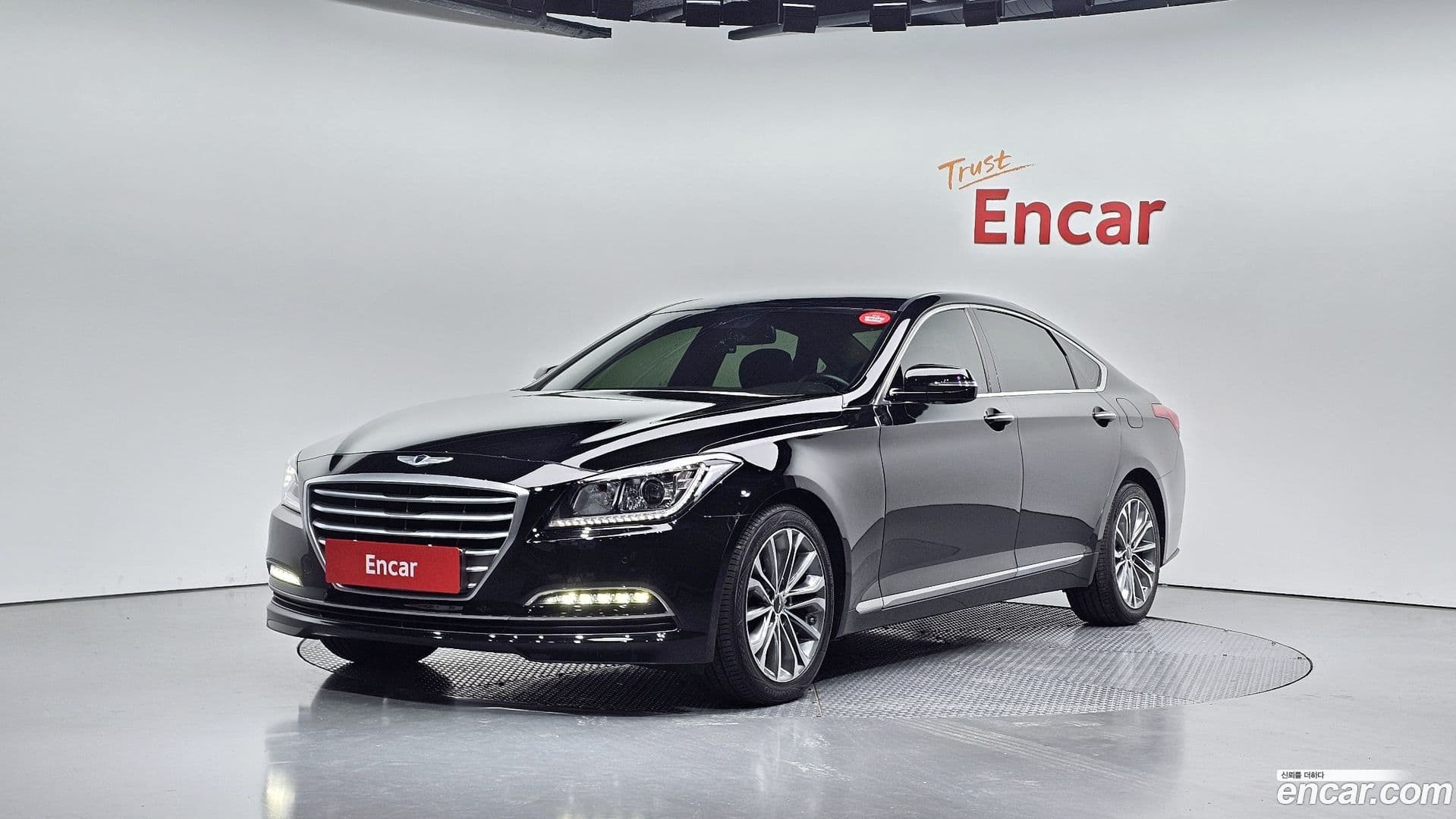 Main__Slider__Photo:Genesis Hyundai 2014.2-0
