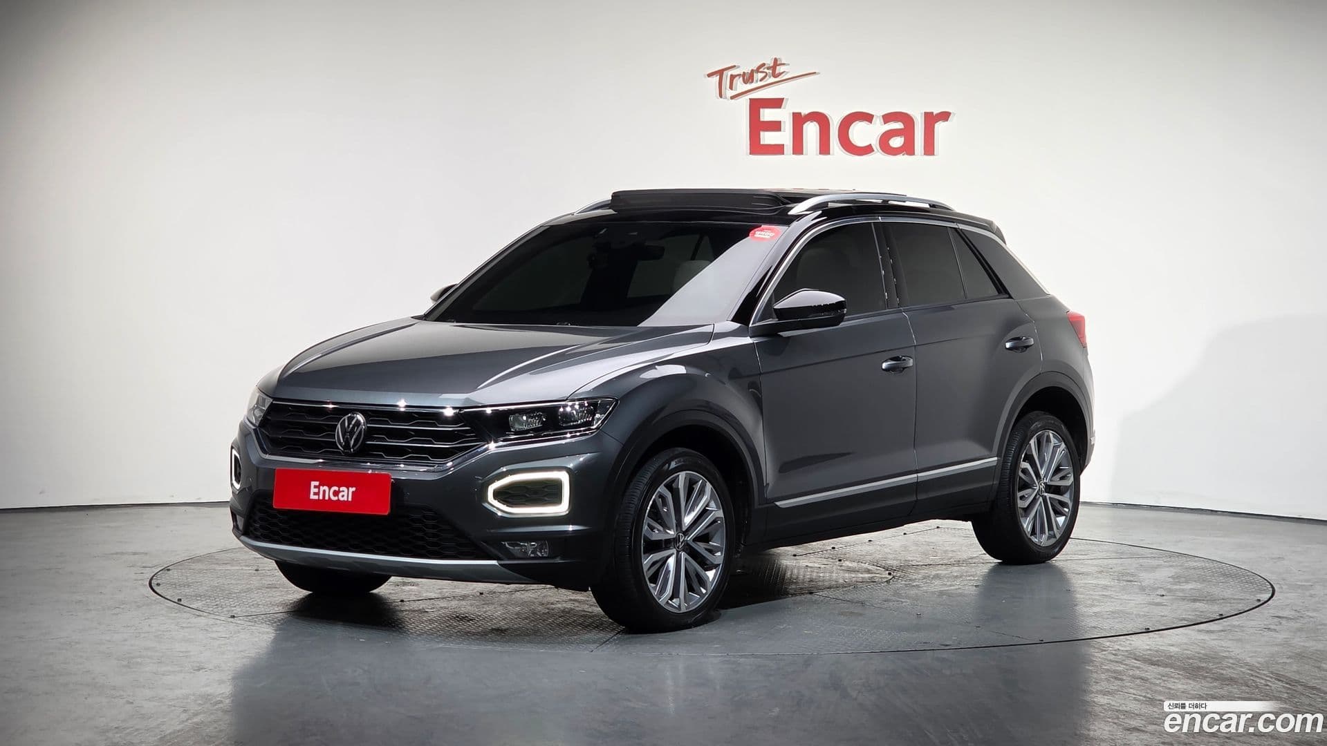 Main__Slider__Photo:T-Roc Volkswagen 2022.1-0