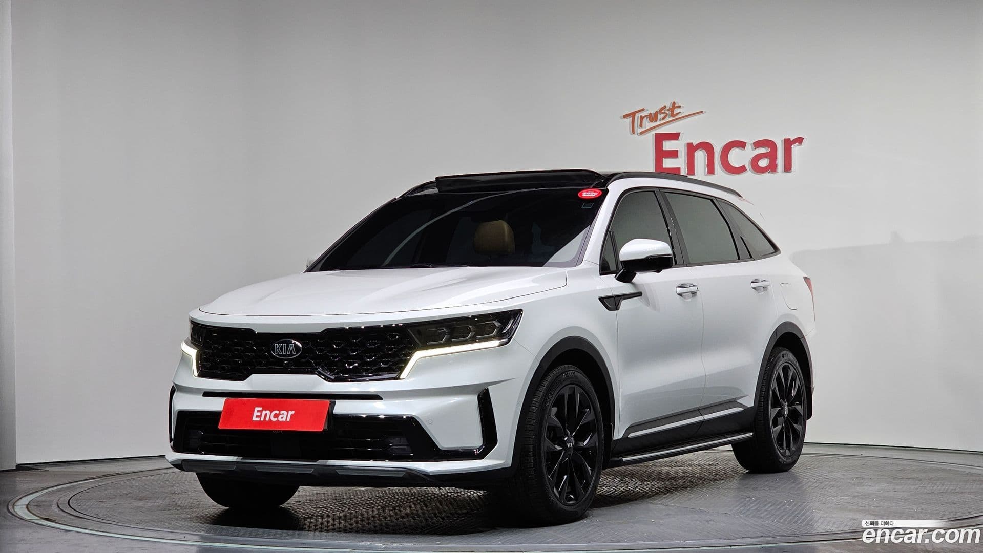 Main__Slider__Photo:Sorento Kia 2021.2-0