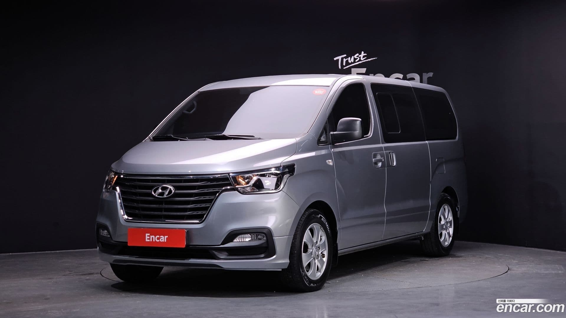 Main__Slider__Photo:Starex Hyundai 2018.2-0
