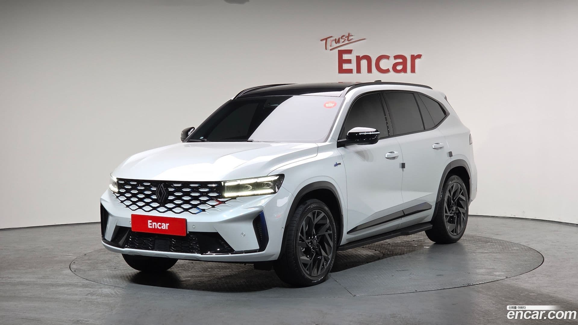 Main__Slider__Photo:Grand Koleos Renault Korea 2025.6-0