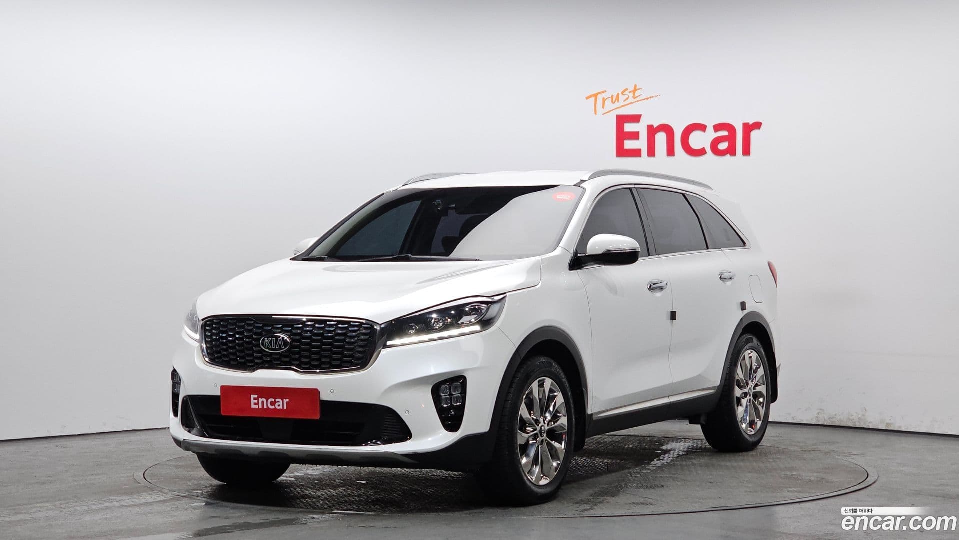 Main__Slider__Photo:Sorento Kia 2019.3-0