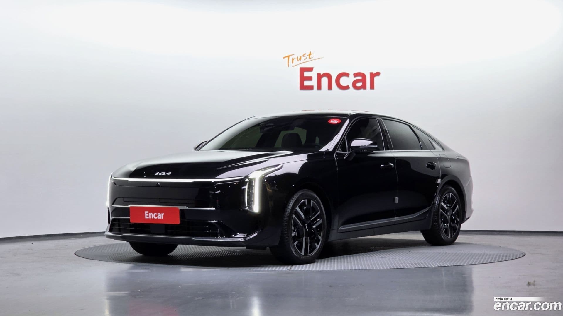 Main__Slider__Photo:K8 Kia 2025.1-0