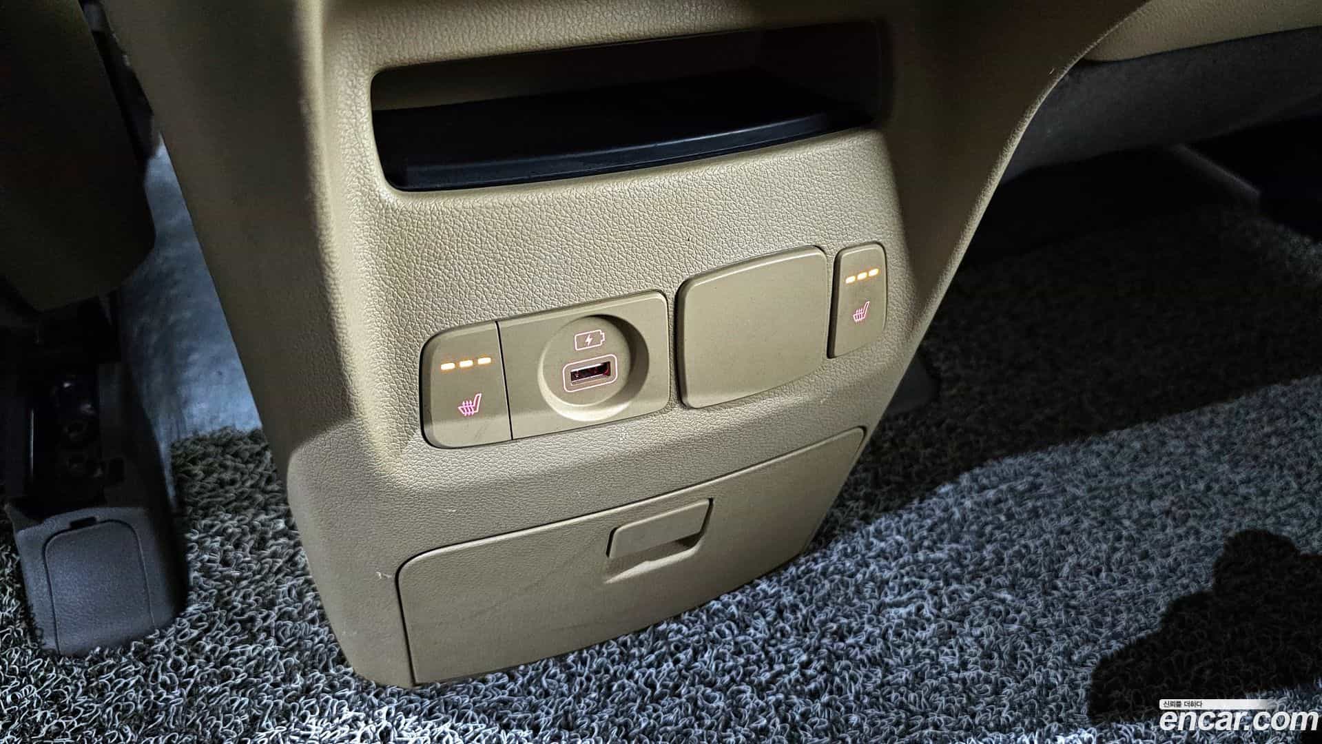 Canival Kia 2018.8-OPTION-021