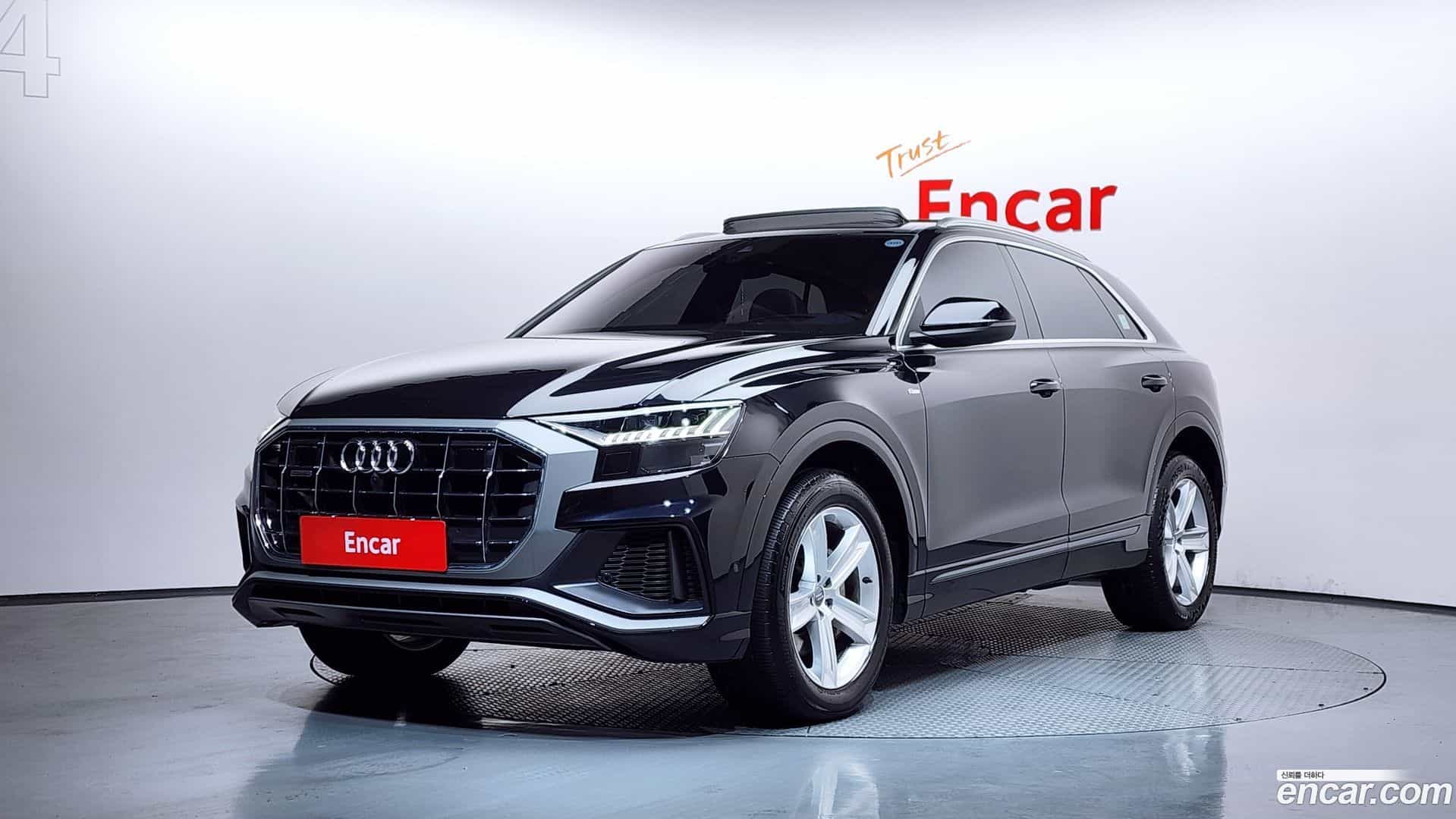 Q8 Audi 2021.5-OUTER-001