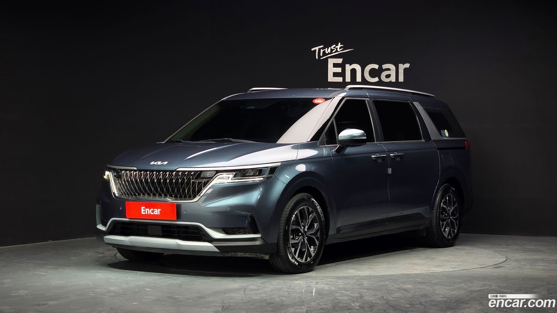 Main__Slider__Photo:Canival Kia 2021.11-0