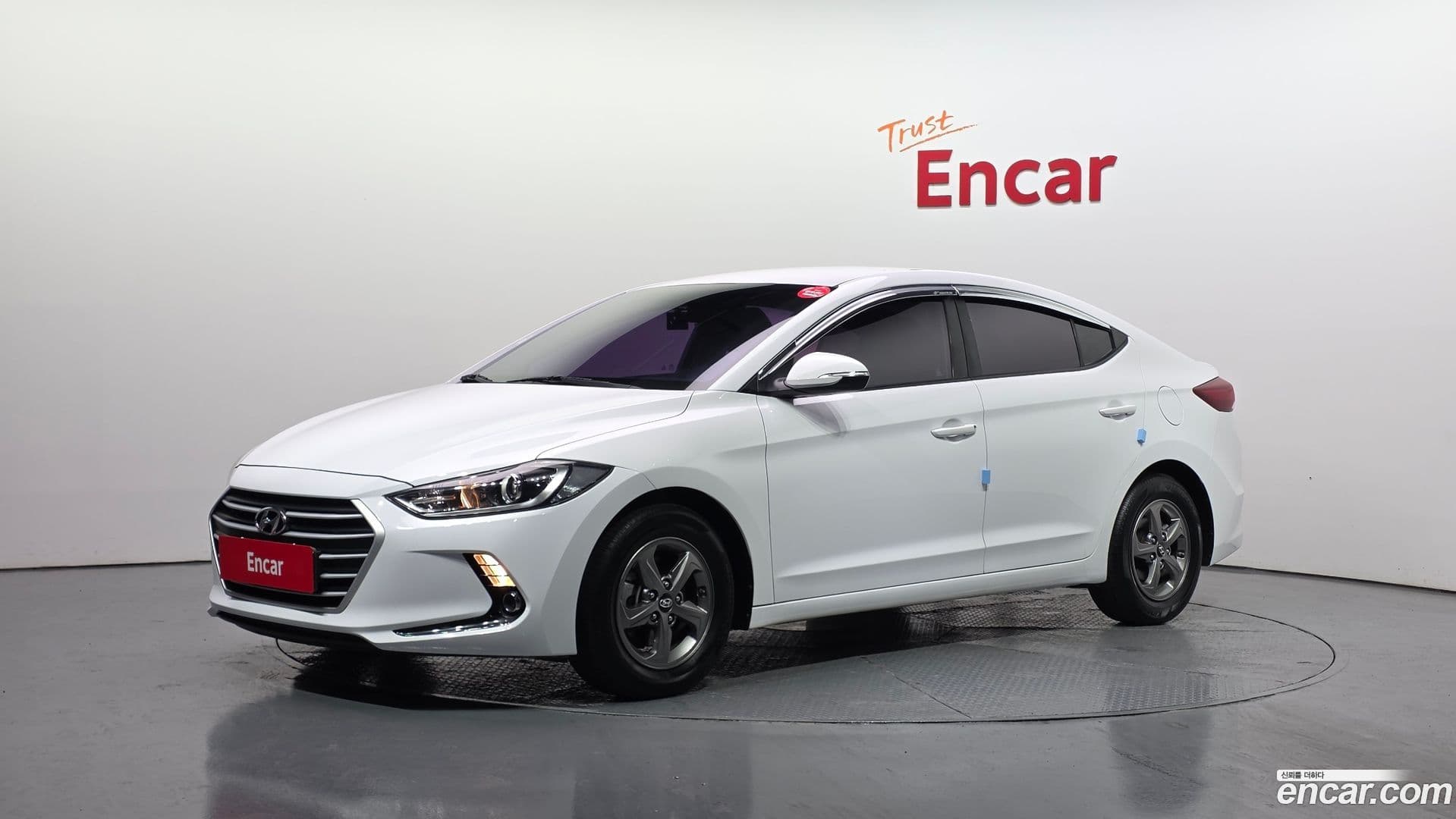 Main__Slider__Photo:AVANTE Hyundai 2016.8-0