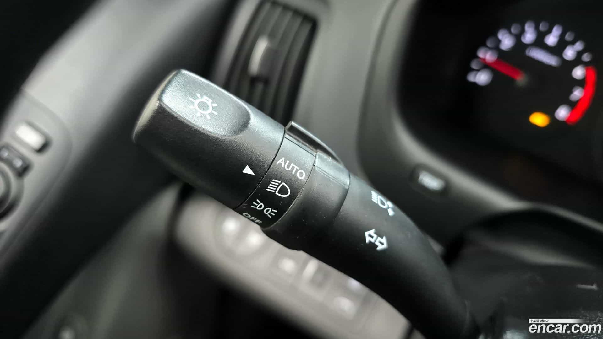 Starex Hyundai 2020.2-OPTION-023