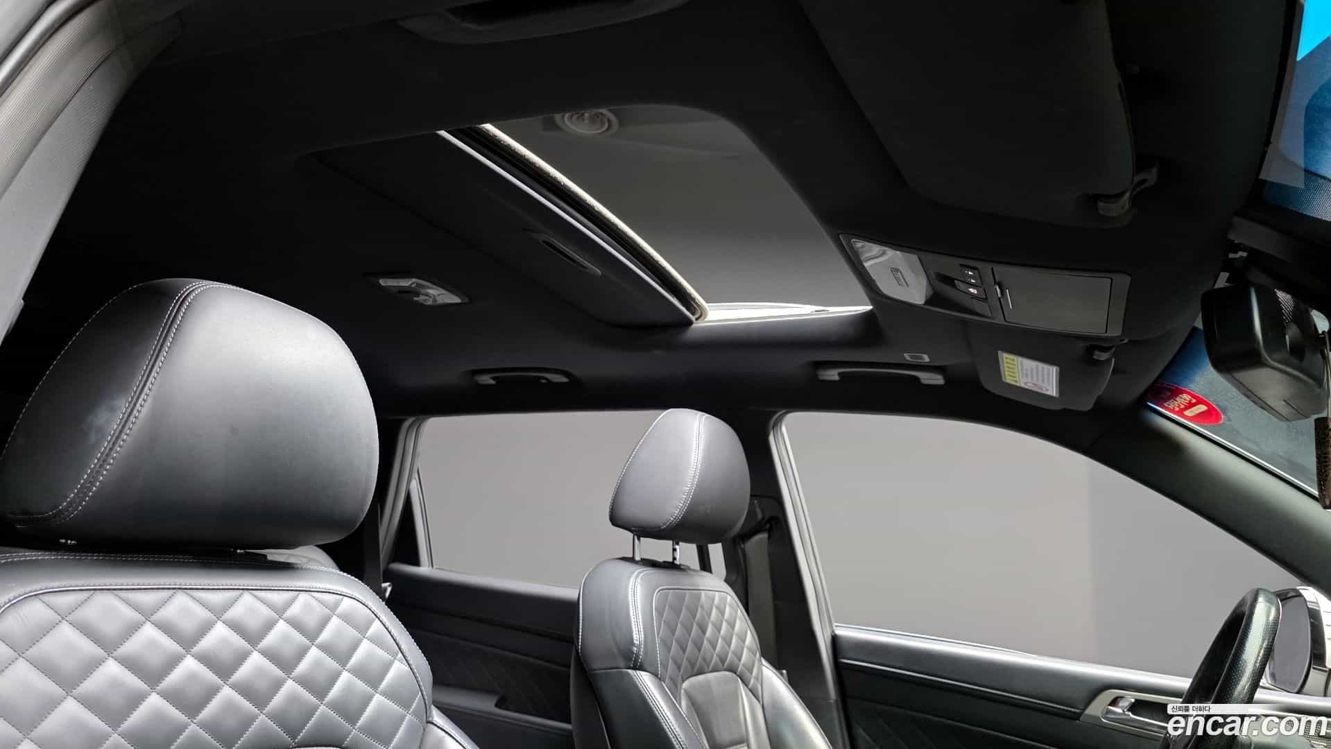 Rexton KG Mobility 2017.6-OPTION-024