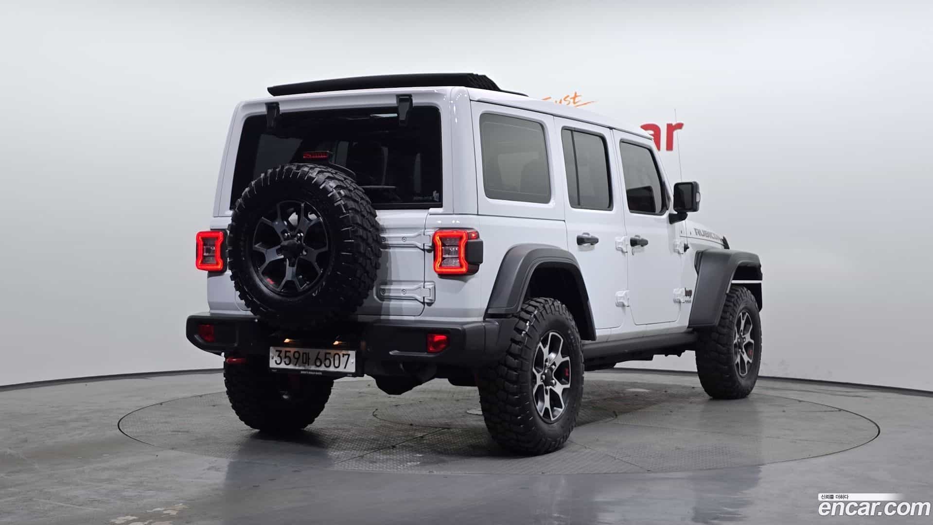 Wrangler Jeep 2020.5-OUTER-002