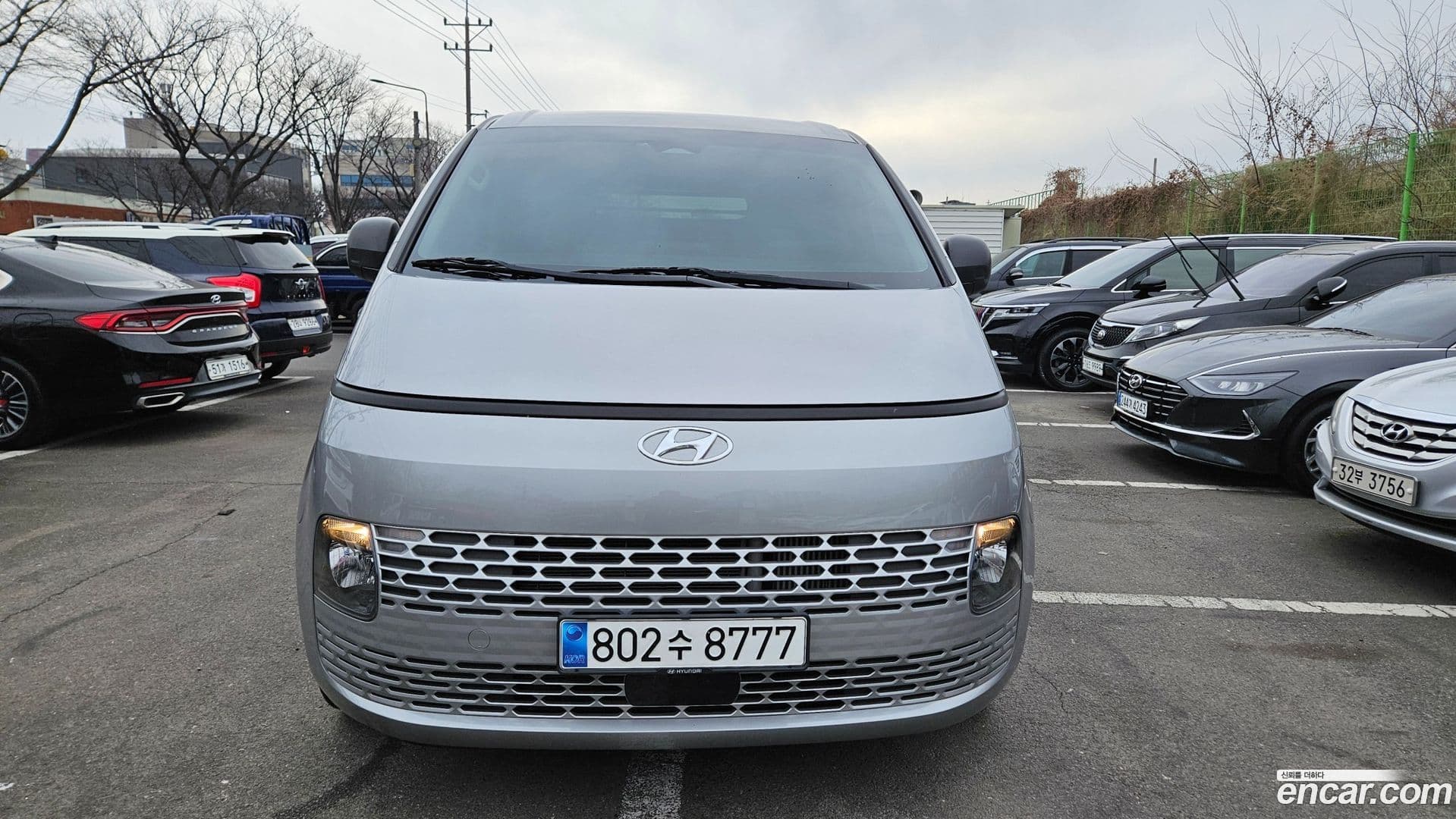 Main__Slider__Photo:Staria Hyundai 2023.8-0