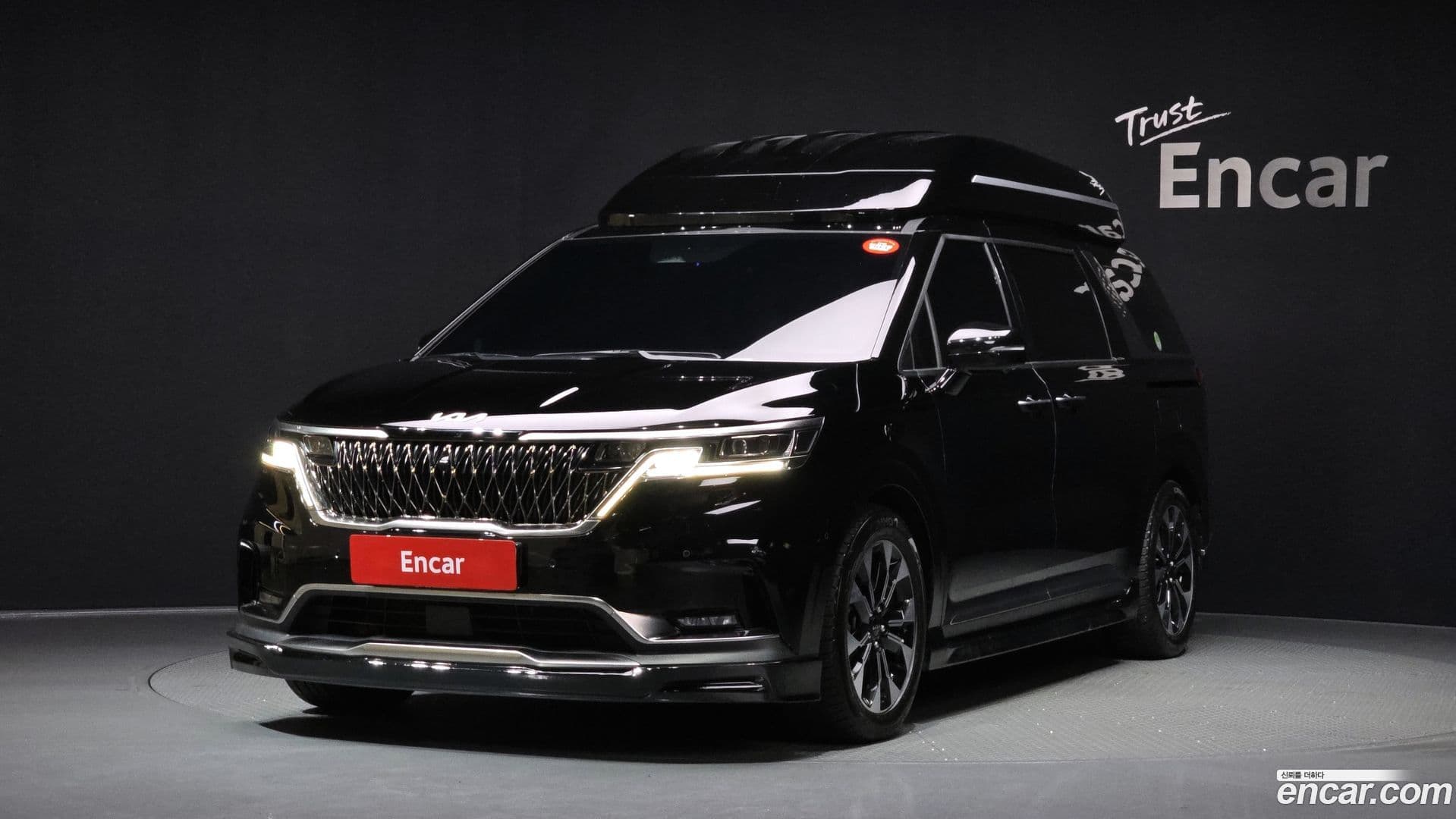 Main__Slider__Photo:Canival Kia 2022.0-0