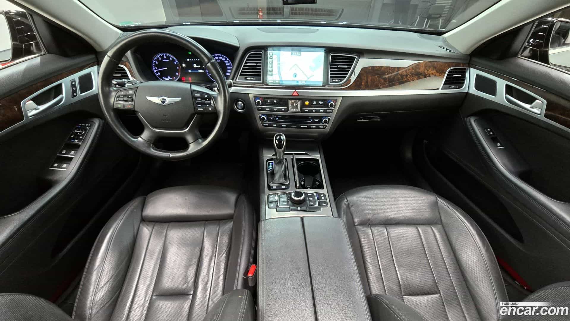 Genesis Hyundai 2015.9-INNER-007