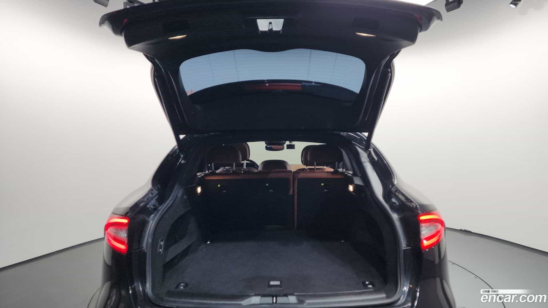 Levante Maserati 2018.3-OPTION-024