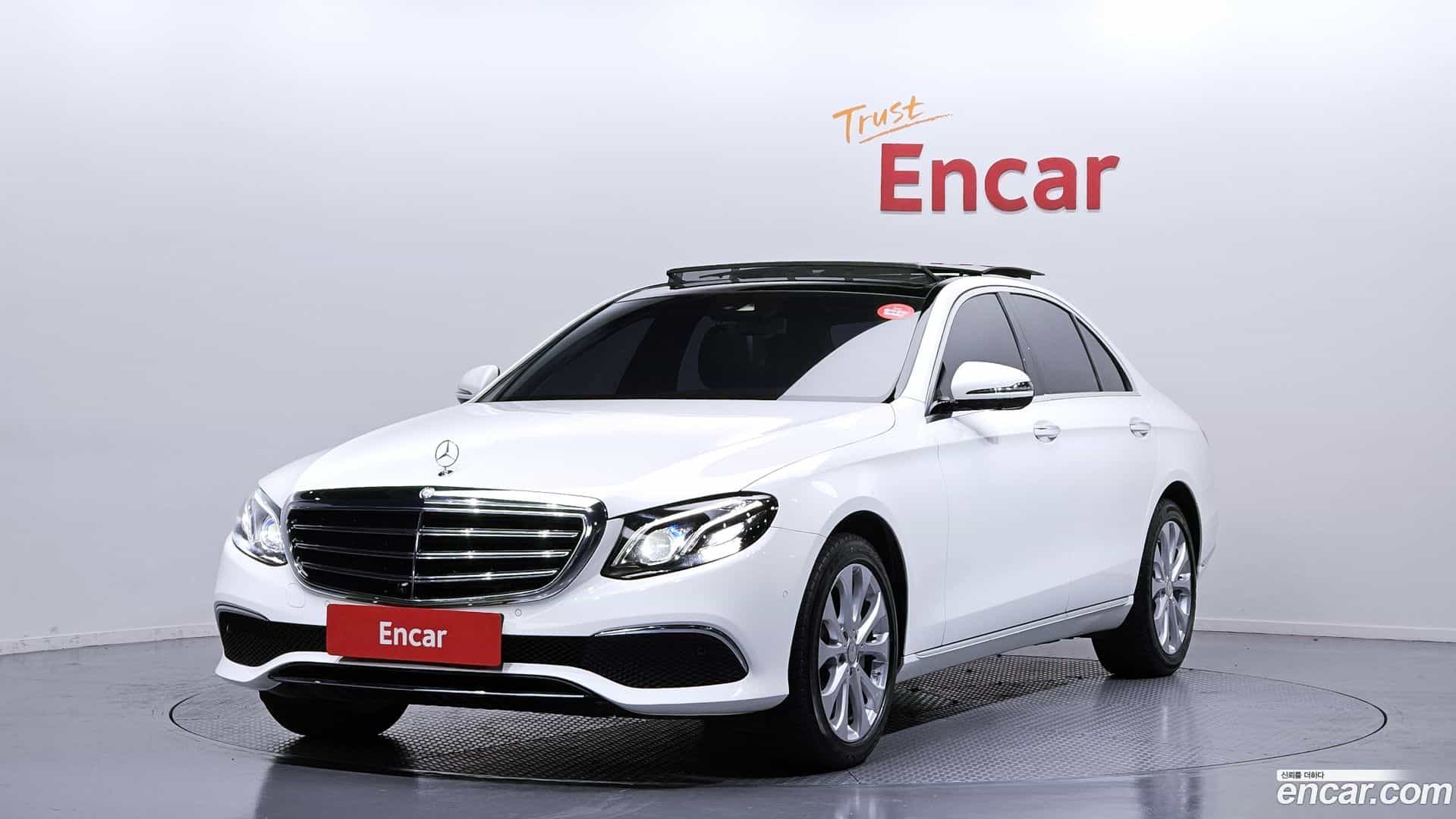 E-Class Mercedes-Benz 2016.6-OUTER-001