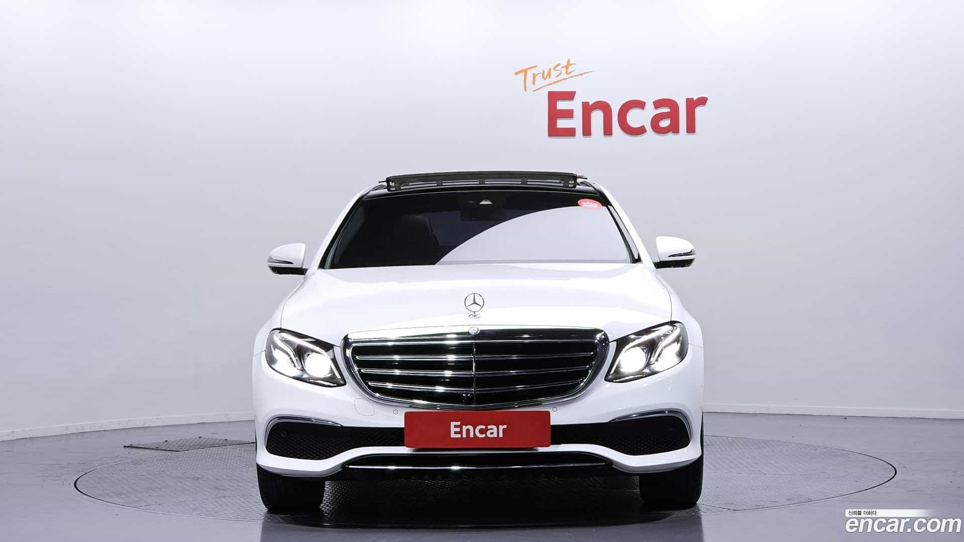 E-Class Mercedes-Benz 2016.6-OUTER-003