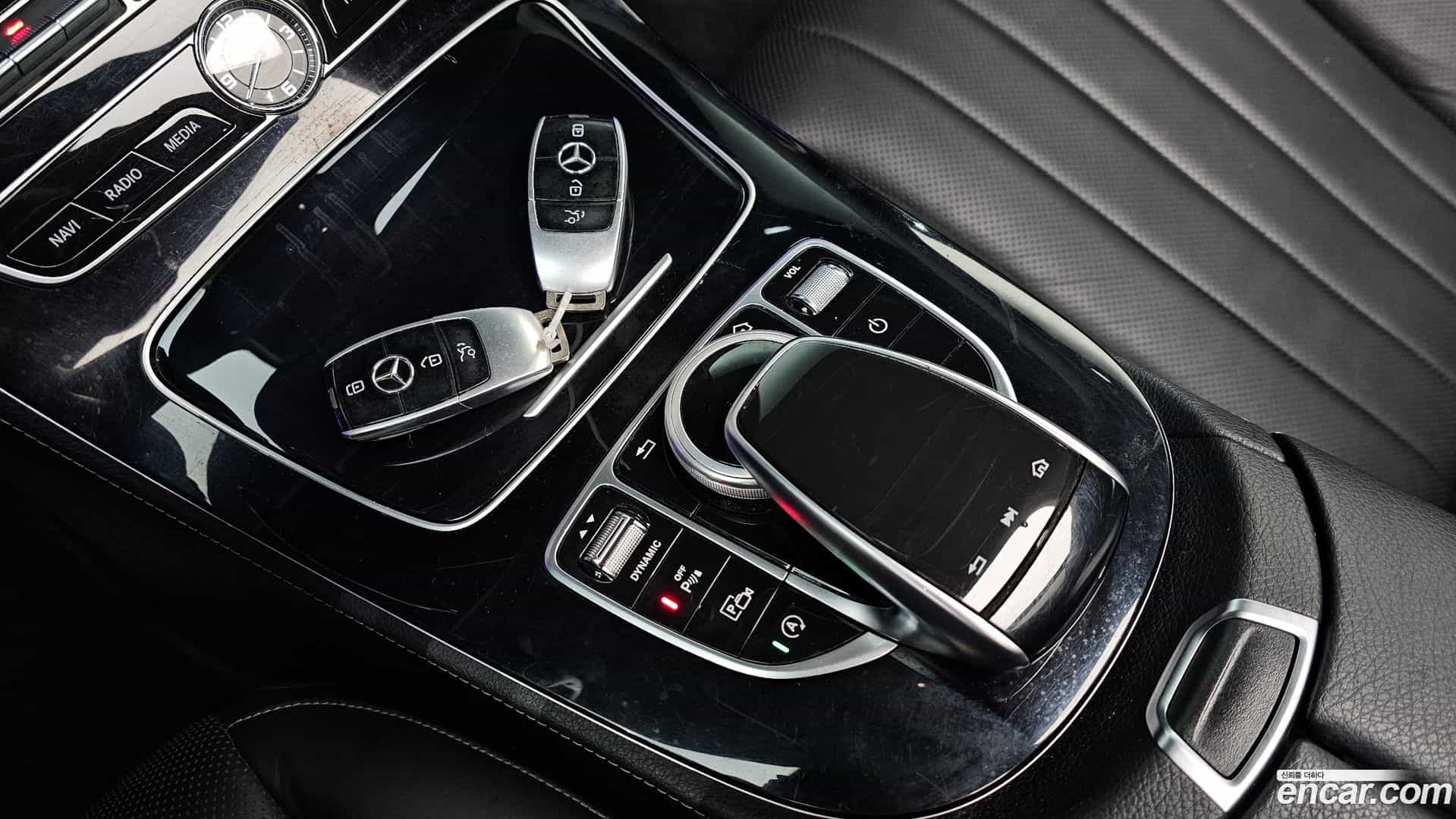 E-Class Mercedes-Benz 2016.6-OPTION-020