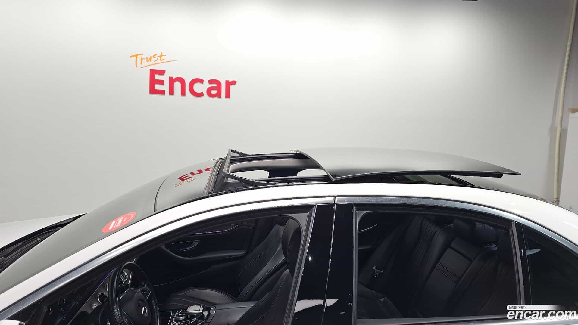 E-Class Mercedes-Benz 2016.6-OPTION-024